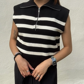 Tagless Collar ACADEMIA Vest
