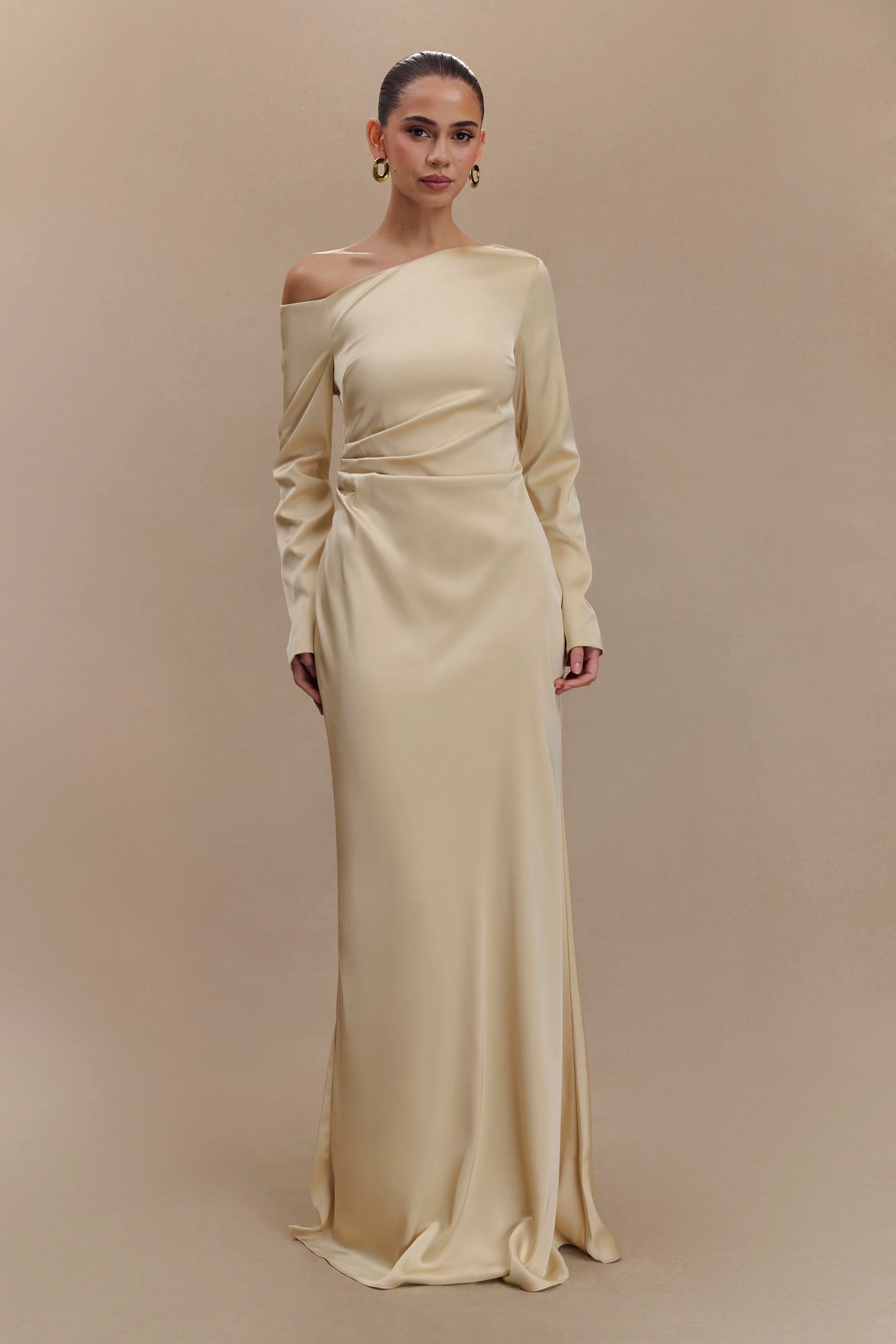 Avery Long Sleeve Maxi Dress - Gold Deep Hue Elegant Fit