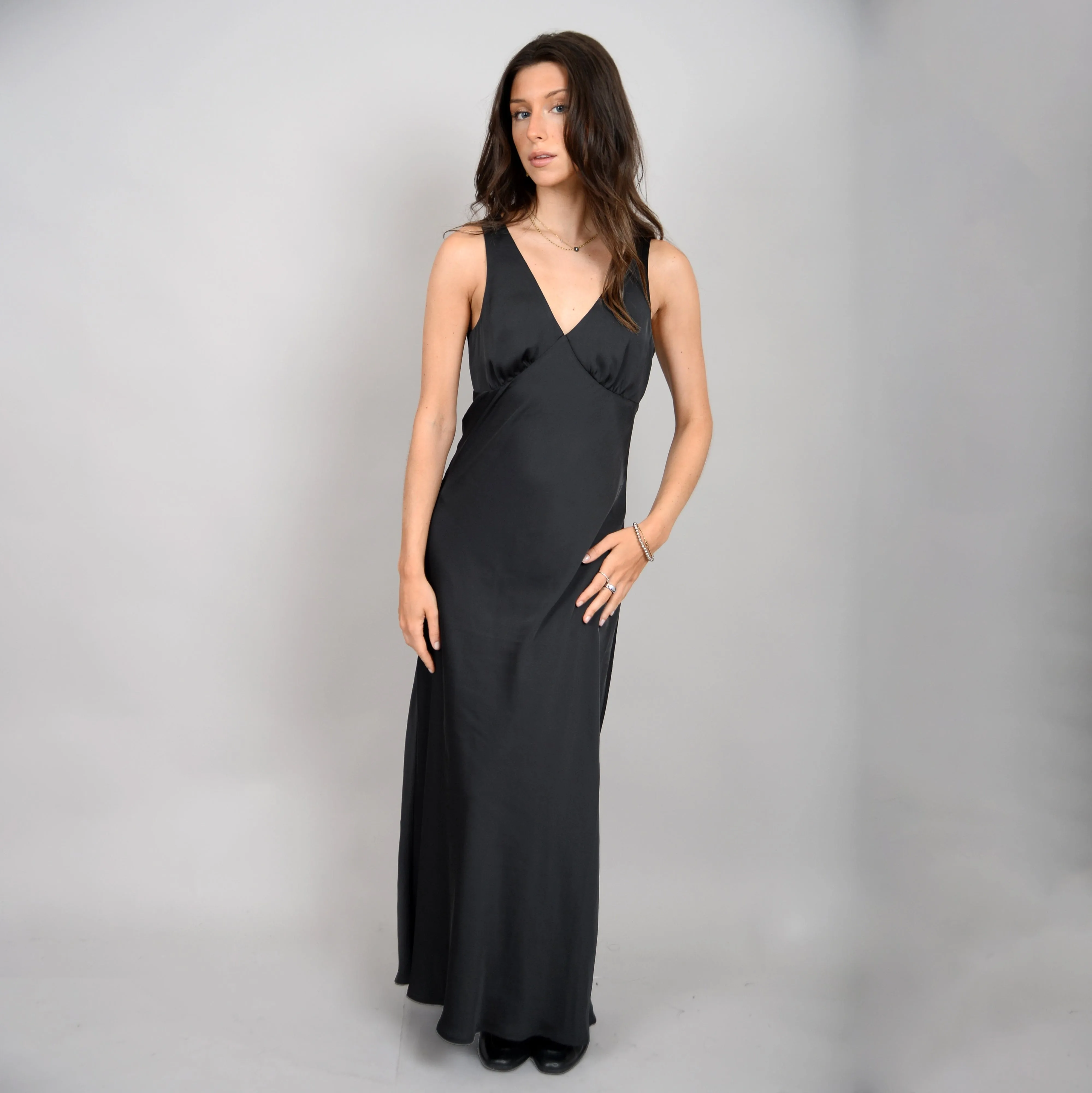 BLACK SILKY MAXI DRESS Fit Base Jewel Tones