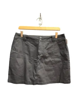 Black Skort St Johns Bay, Size 16 Everyday Essential