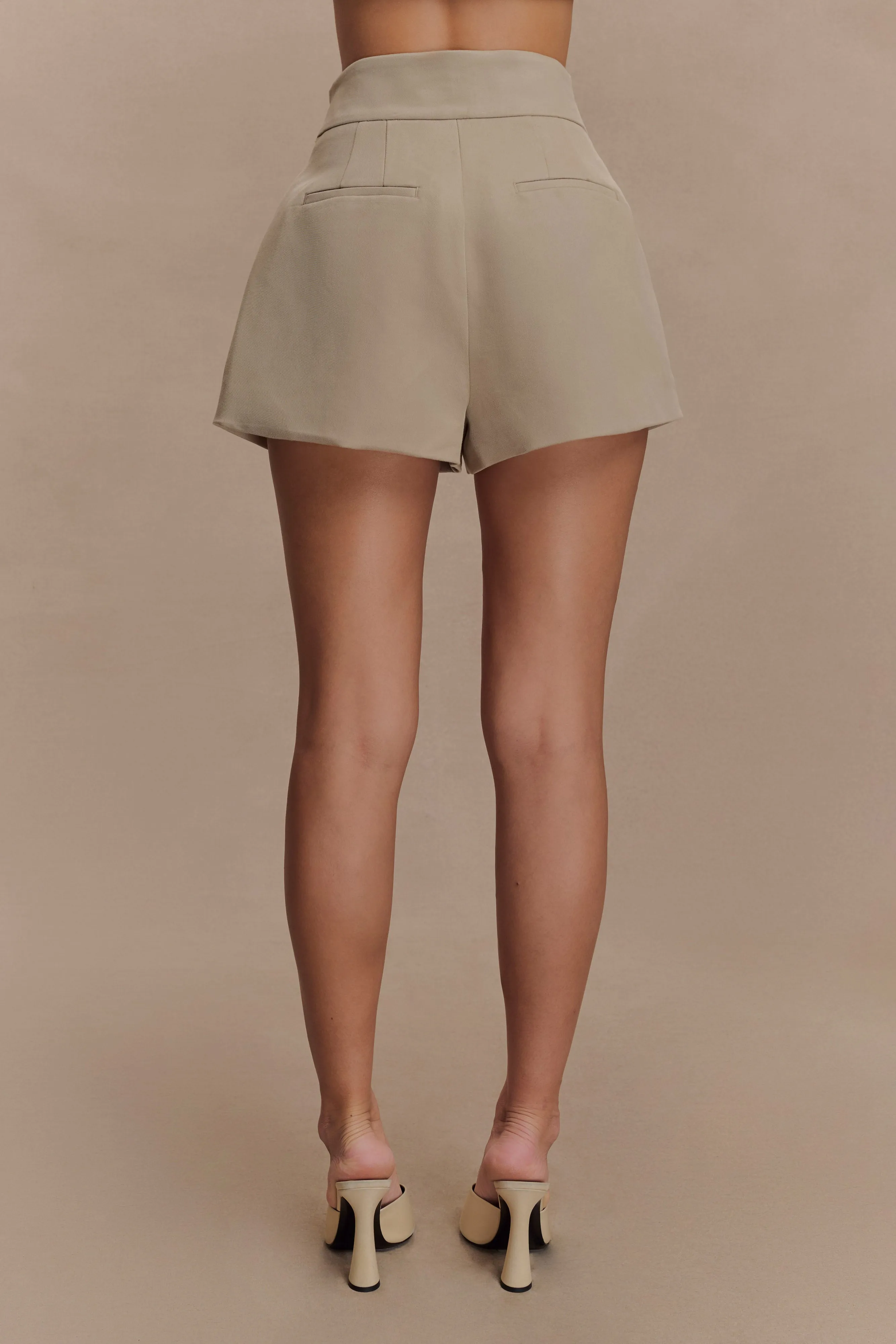 Alden High Waisted Short - Pebble HeatRegulating