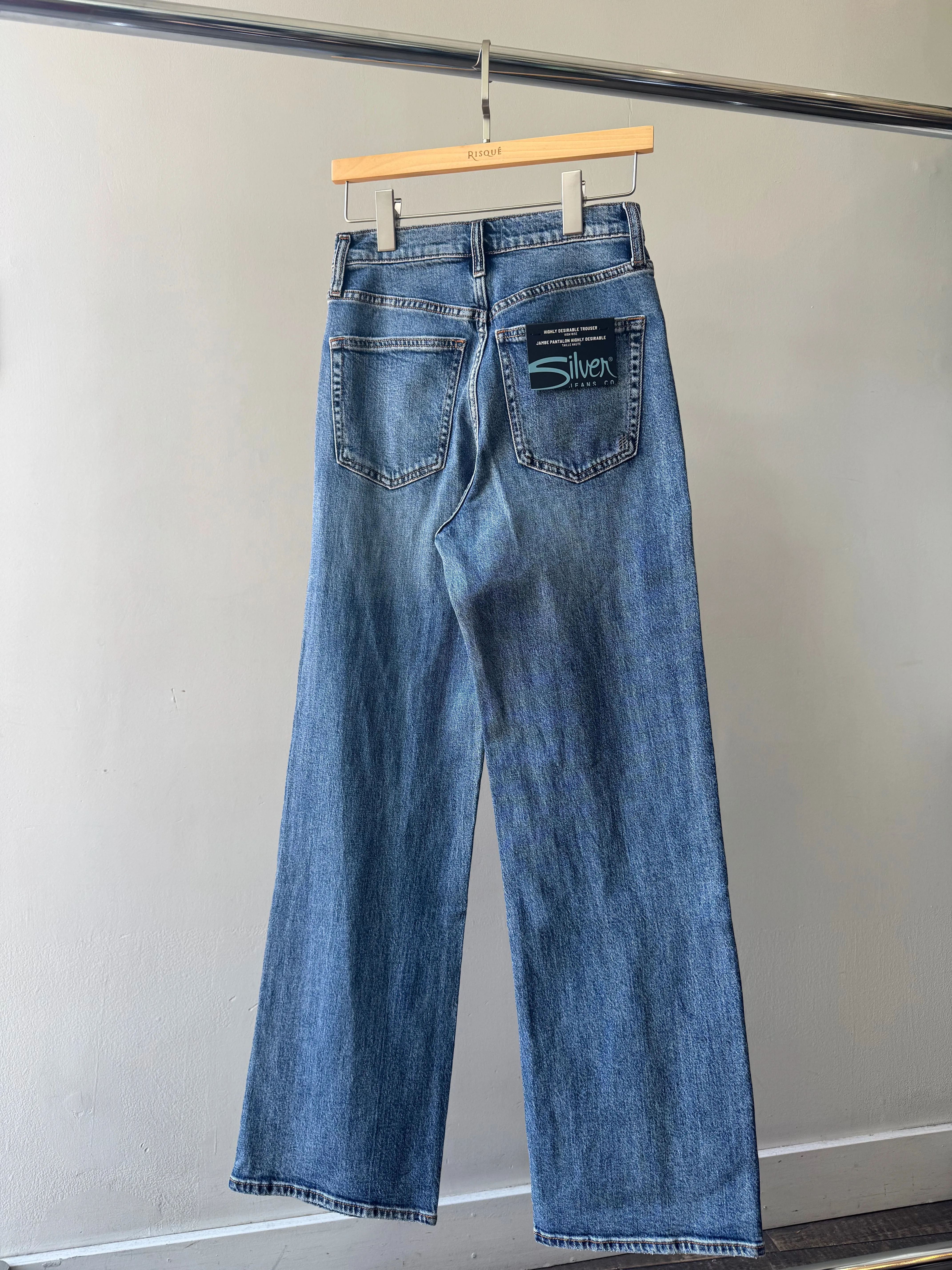 Basic Piece HIGHLY DESIRABLE Jeans