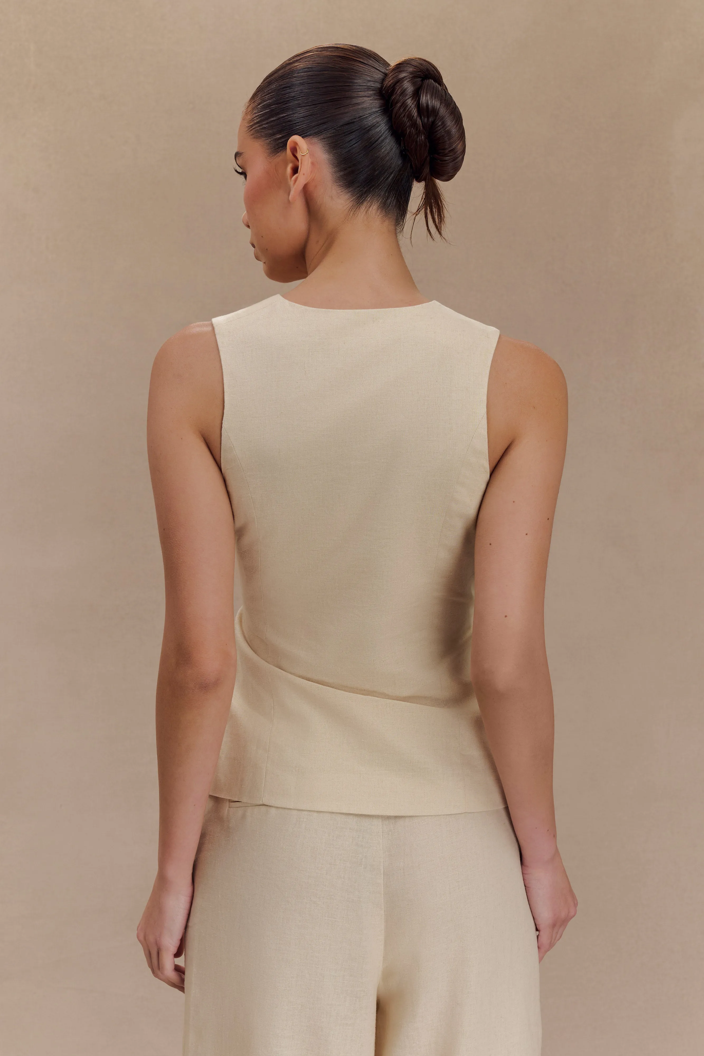 VentilatedMesh Brandi Linen Sleeveless Wrap Top - Wheat Marle