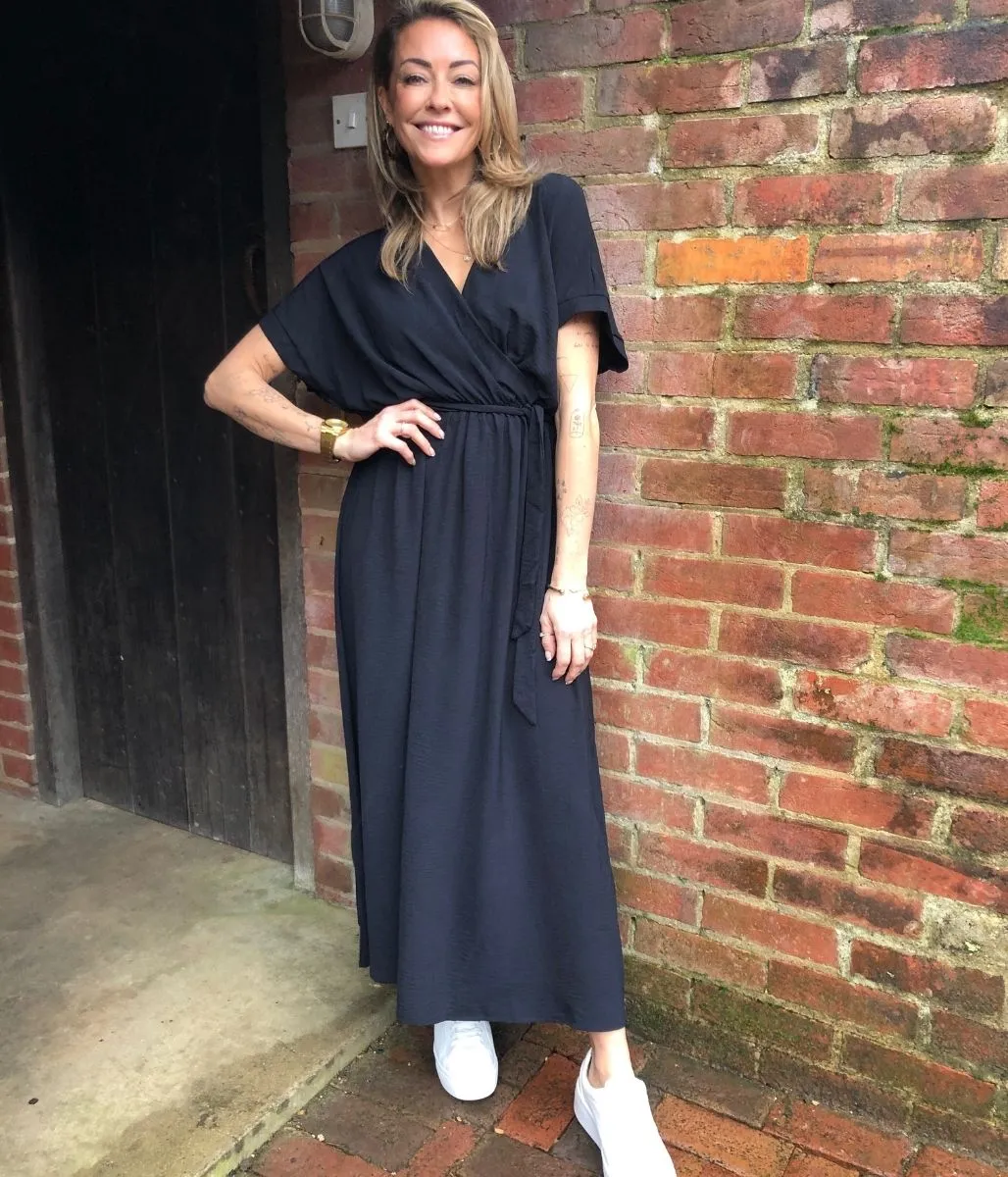 Black Belted Midaxi Dress Seasonal Essential MoistureWickingTechnology