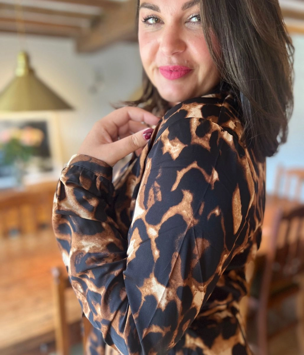 Freya Leopard Print Shirt Dress Walk Easy Modern Cut