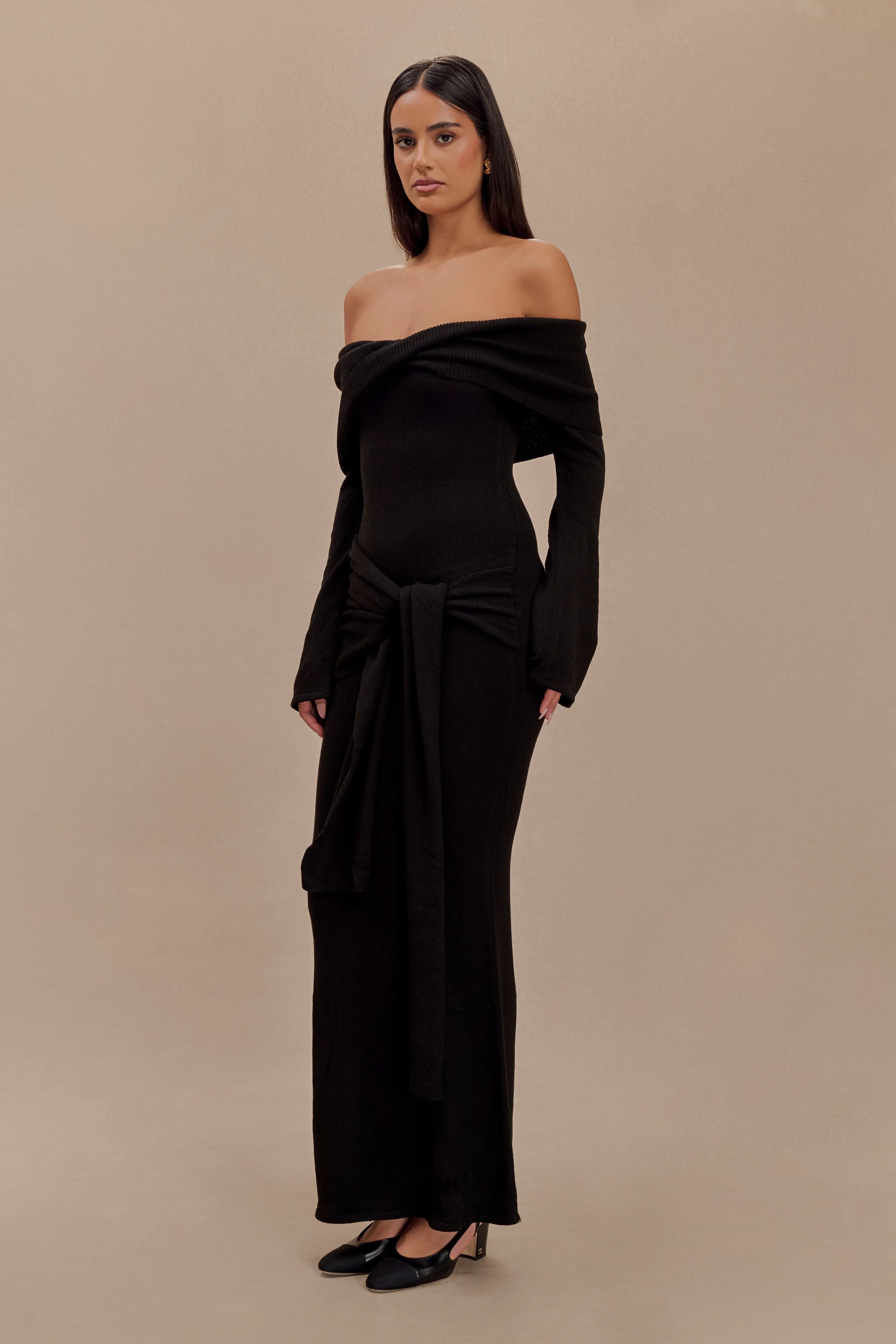 Cameron Off Shoulder Tie Maxi Dress - Black Sporty-Look