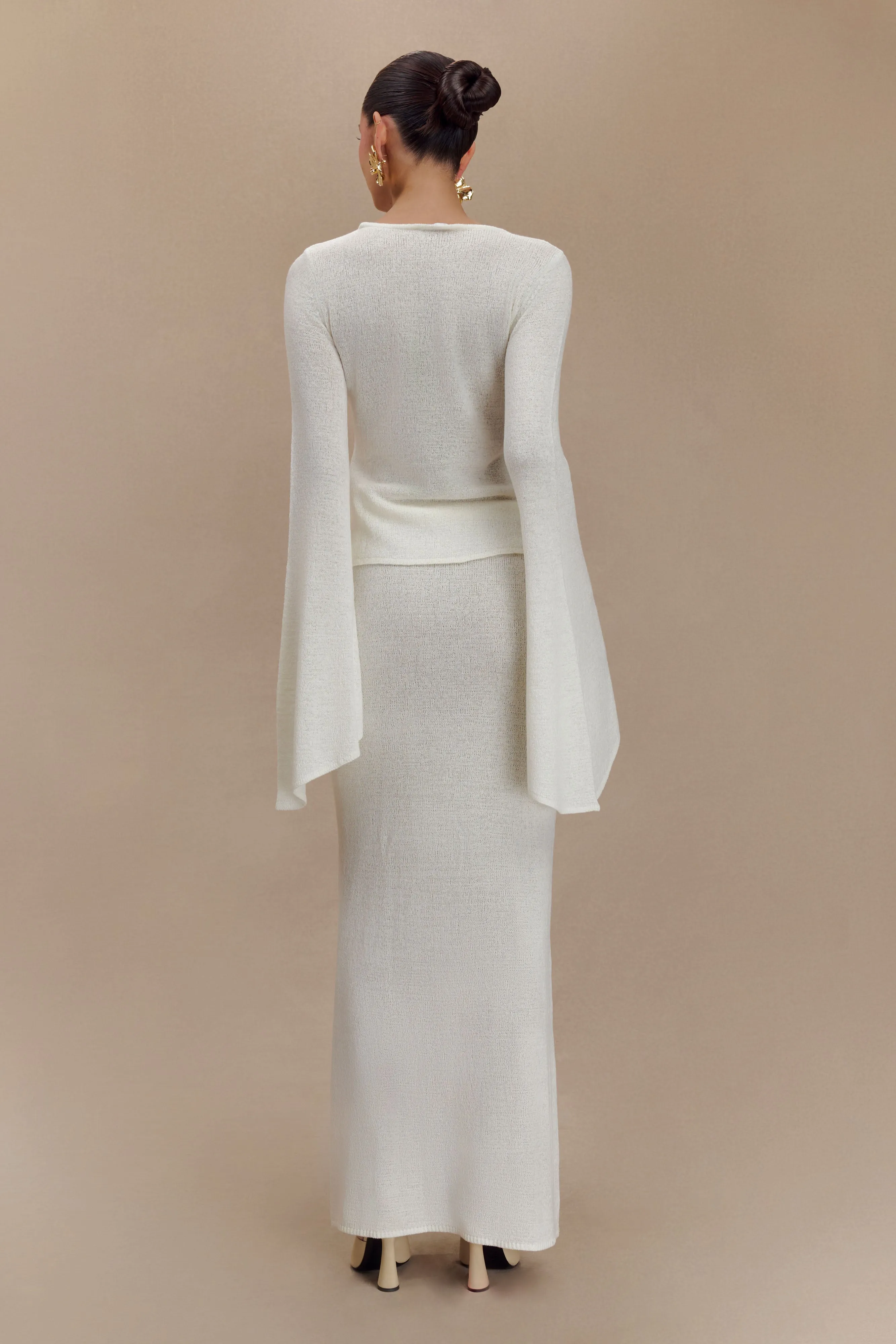 Wide Shoulder Cut Carey Knit Flare Sleeve Top - Ivory