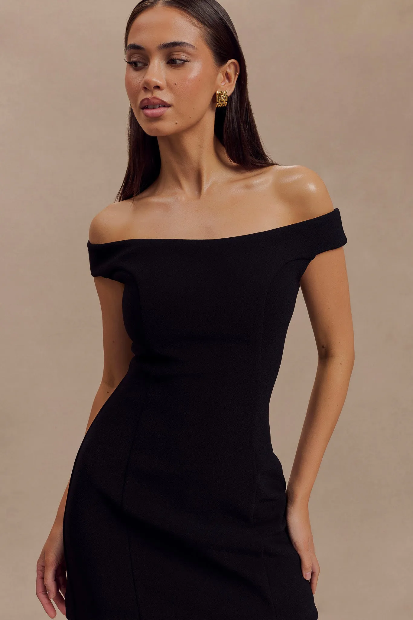 Cassidy Crepe Off Shoulder Mini Dress - Black Chic Rhythm