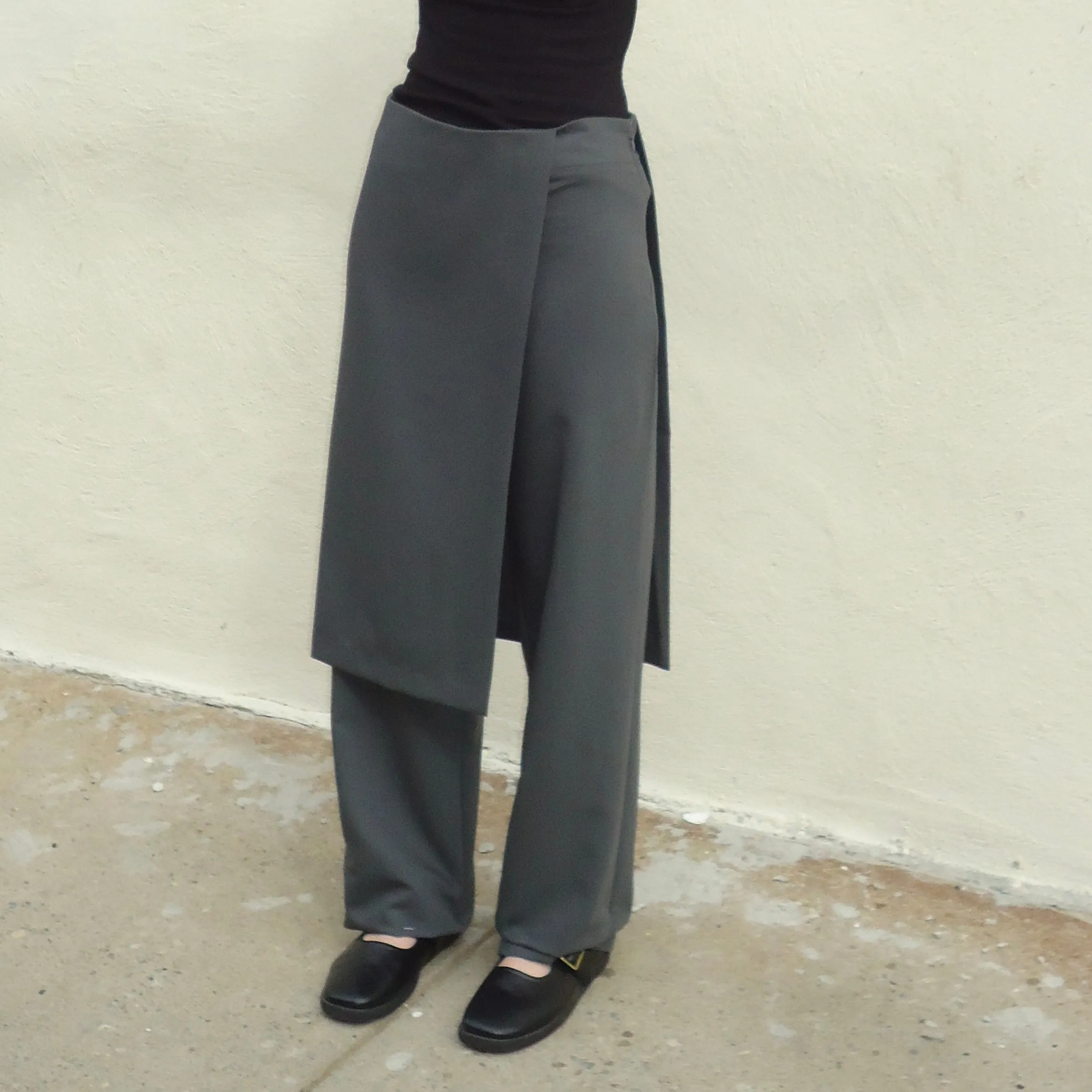 Comfy Material Body Contour THE HARRY Trouser