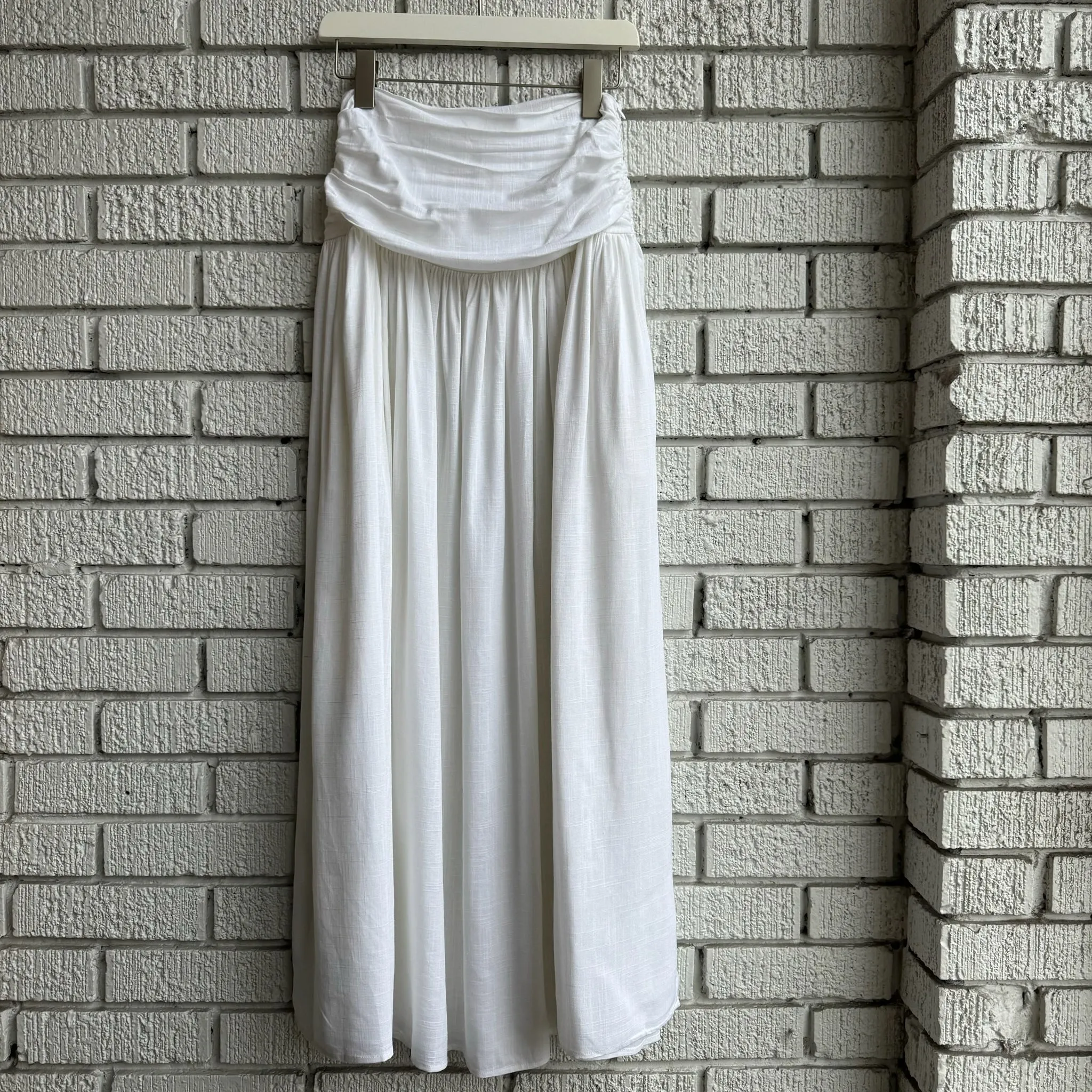 Outfit Essence STAY IN TOUCH Maxi Skirt