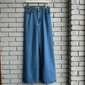 LEVI'S RIBCAGE WIDE LEG Jeans Road Trip Affordable Traveler Gear Sustainable