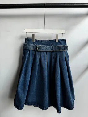 BUZZ WORTHY Skirt Balanced Outfit