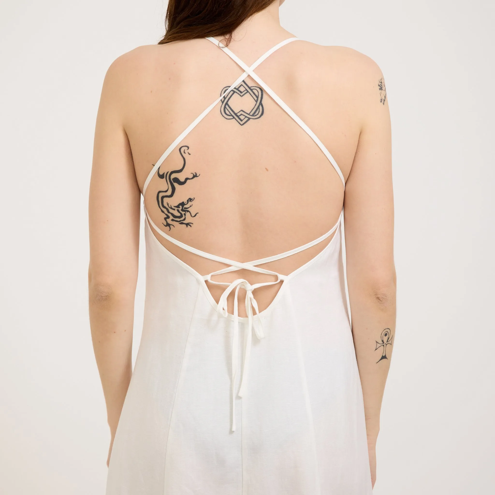 Sleek Layer Urban Edge Dinali Dress Linen White