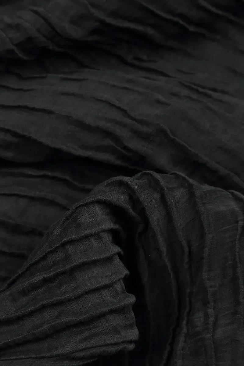Multi Pocket Functionality Transitional Look Dropped Edge Crinkled Black Silk Jacket