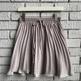Versatile Outfit Fashion Energy ROSA Pleated Mini Skirt