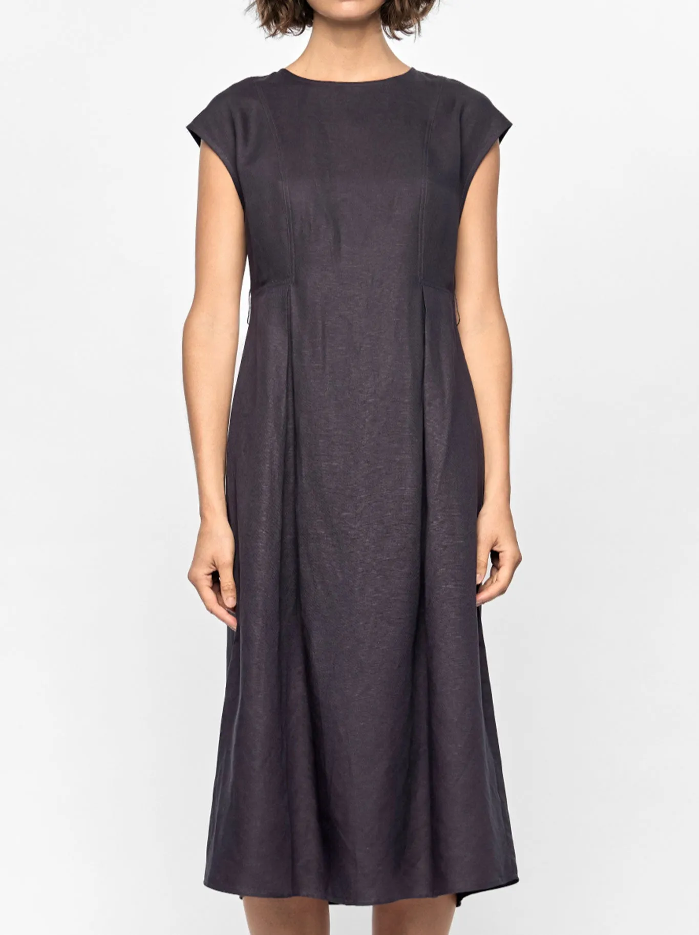 Gentle Fit STAPLE THE LABEL RHEA MIDI DRESS