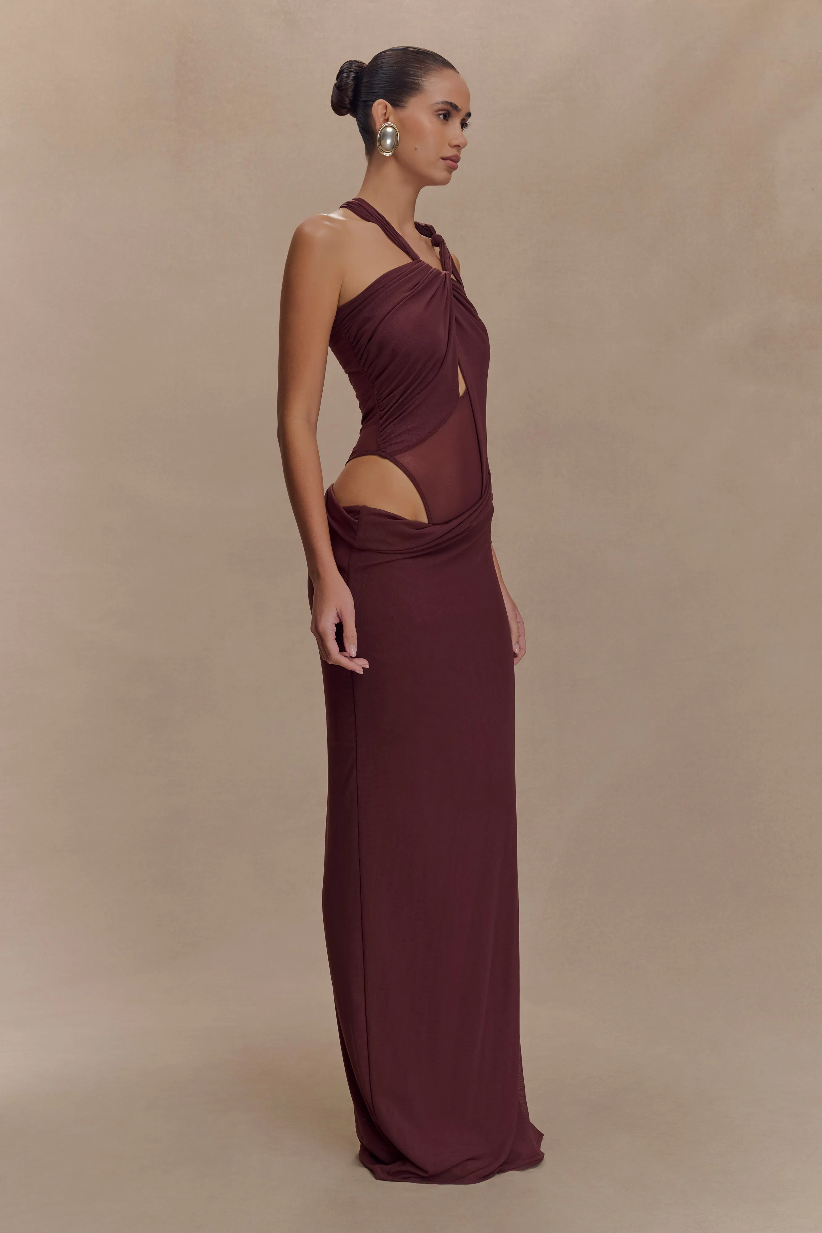 Trendy midi dress Edwina Knotted Mesh Maxi Dress - Mahogany