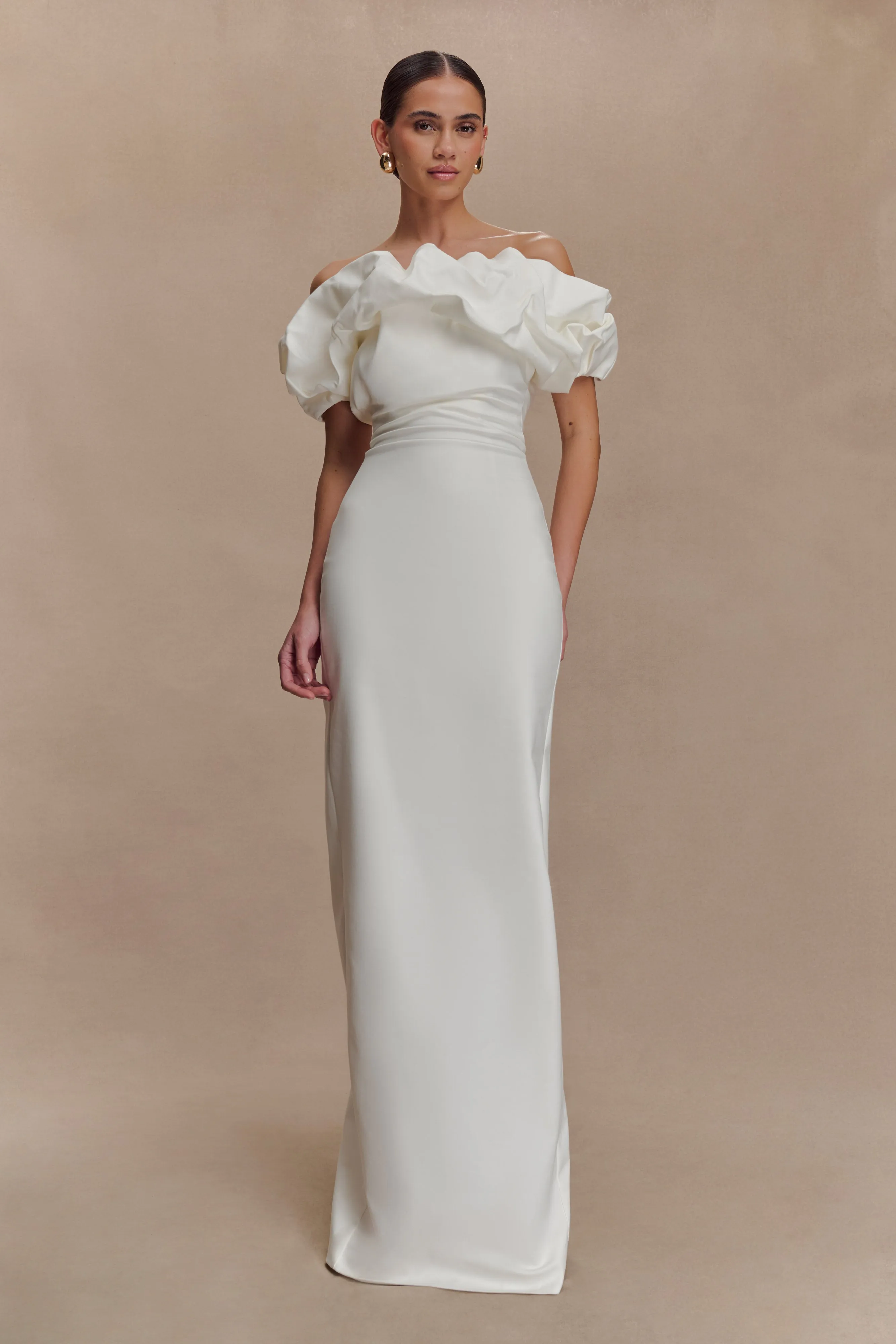 Spring Ready Sariya Sculptural Maxi Dress - White