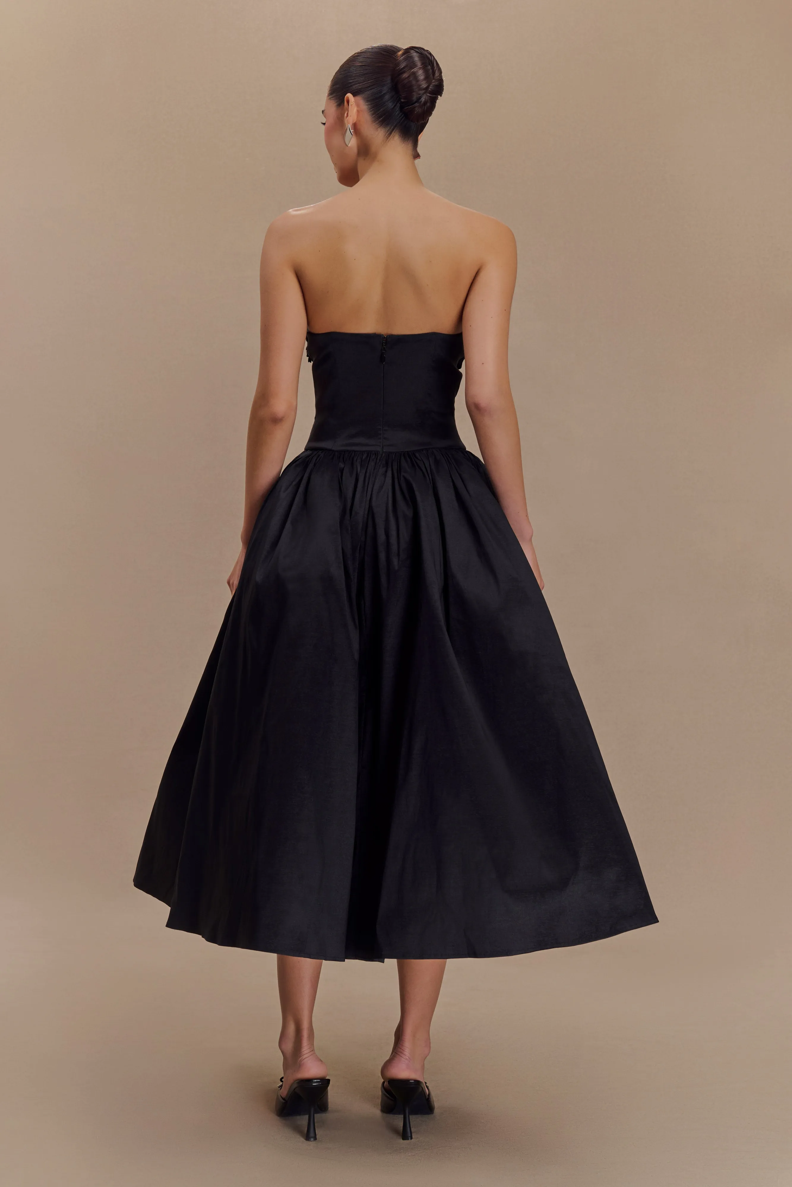 Gender Inclusive Elyssa Embroidered Midi Dress - Black