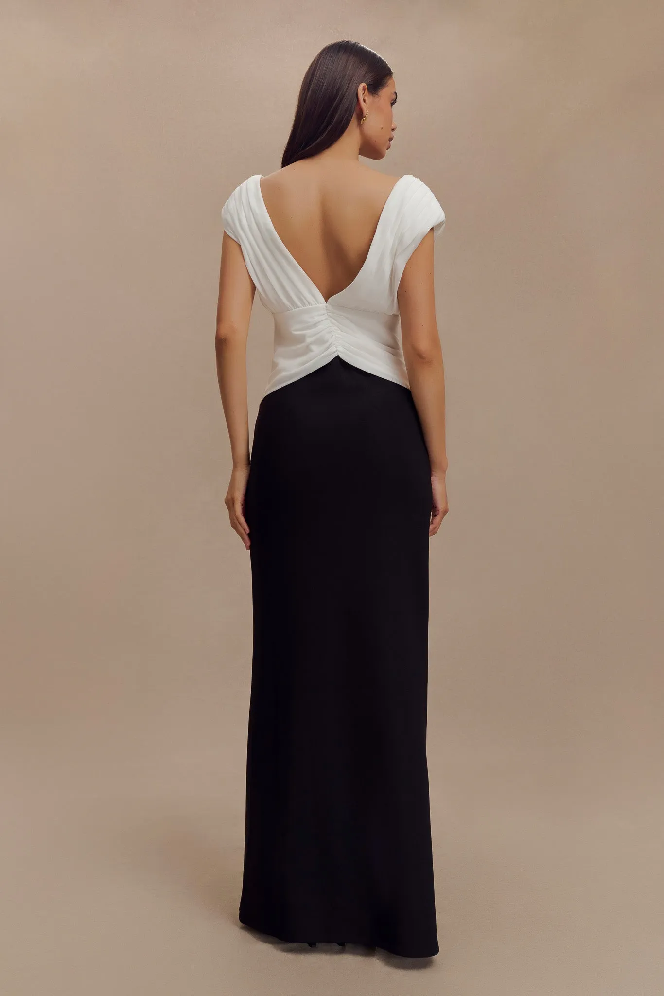 Calm Fit Monique Contrast Maxi Dress - Black