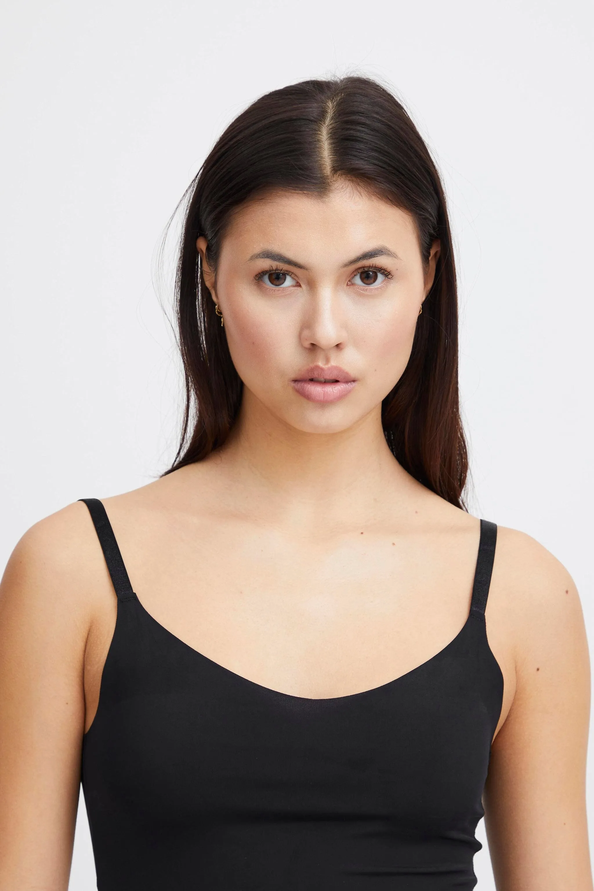 BASIC SLIP DRESS (BLACK) Warm Undertone Bright-colored piece