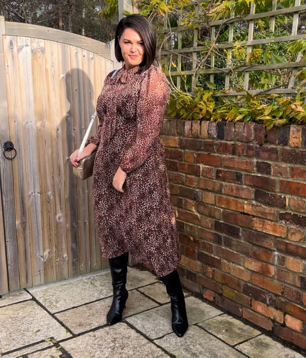 Lounge Texture Effortless Vibe Leopard Print Chiffon Tie Neck Midi Dress