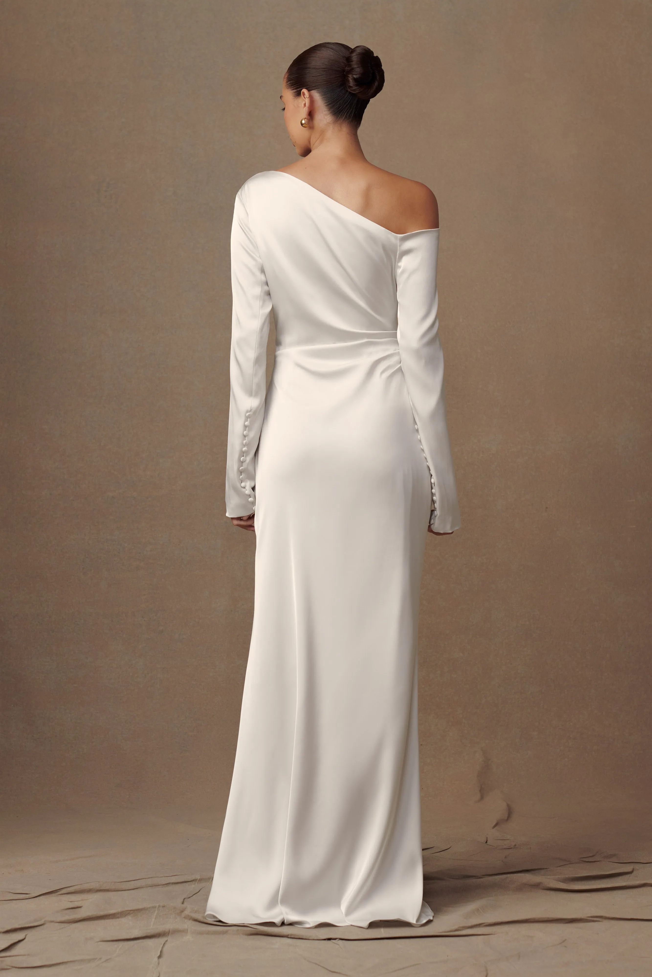 Grace Vibe Feminine Movement Avery Long Sleeve Maxi Dress - Ivory