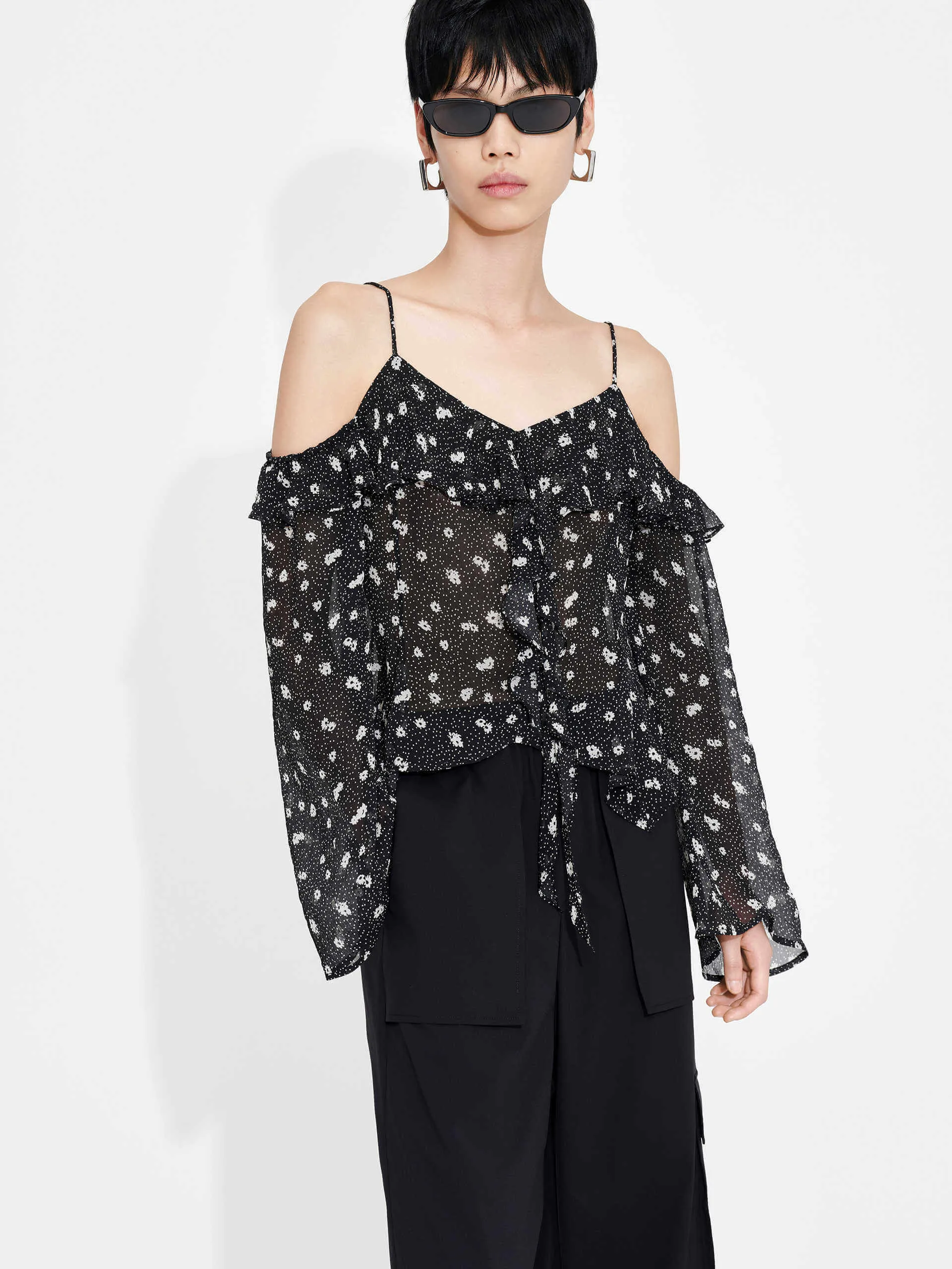 Soft Material Built In Odor Control Cut Shoulder Printed Top