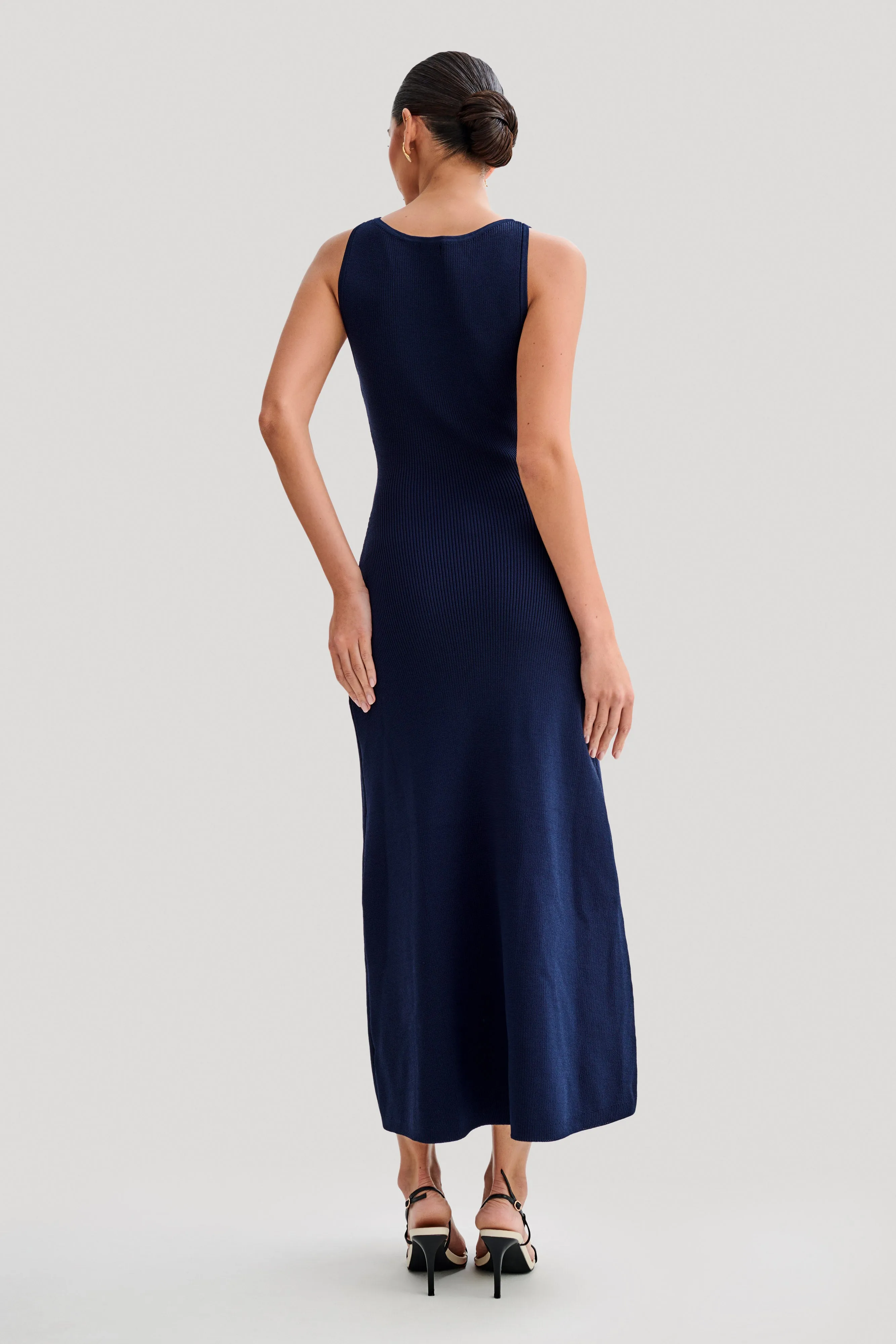 Sawyer Sleeveless Buttoned Maxi Dress - Navy Calm Mood