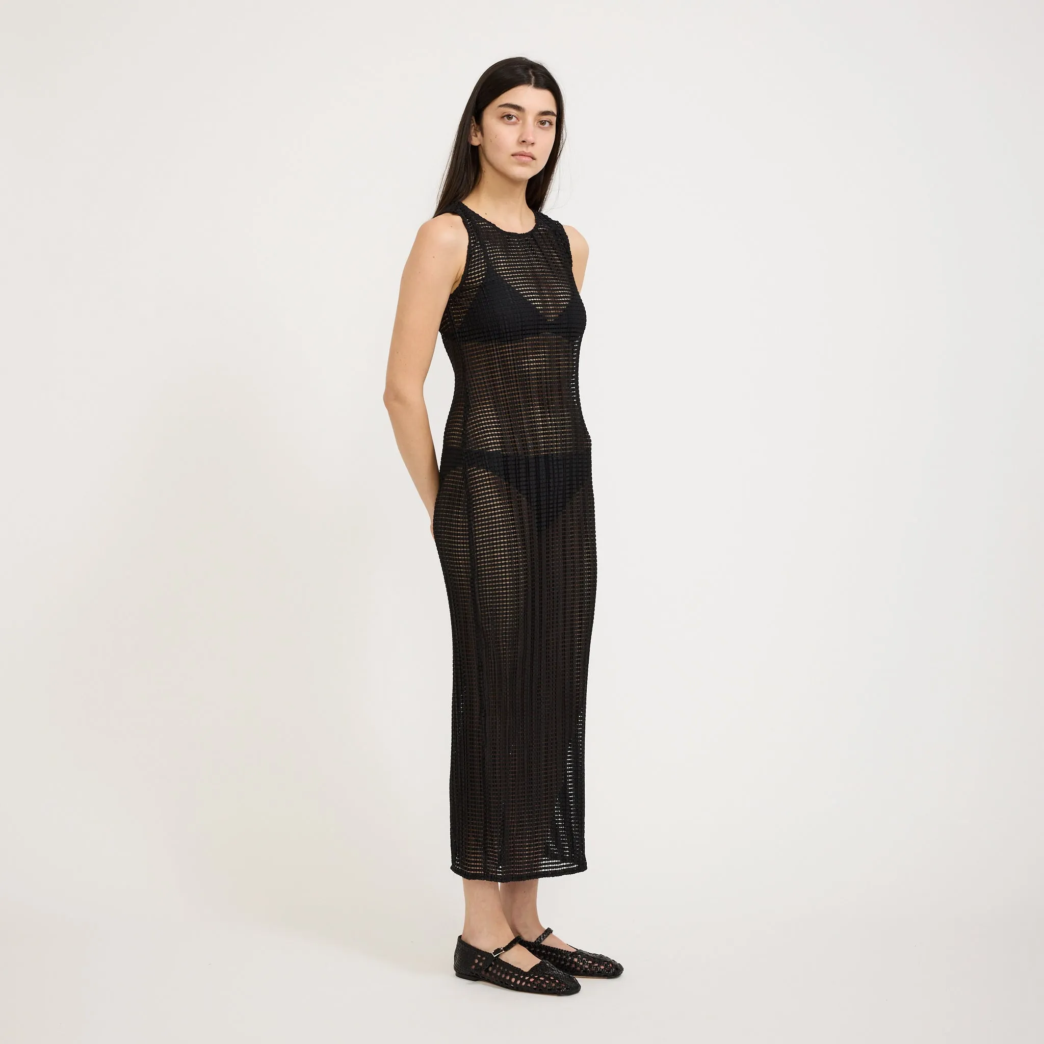 Freda Dress Black Clean Outline Comfort and Elegance
