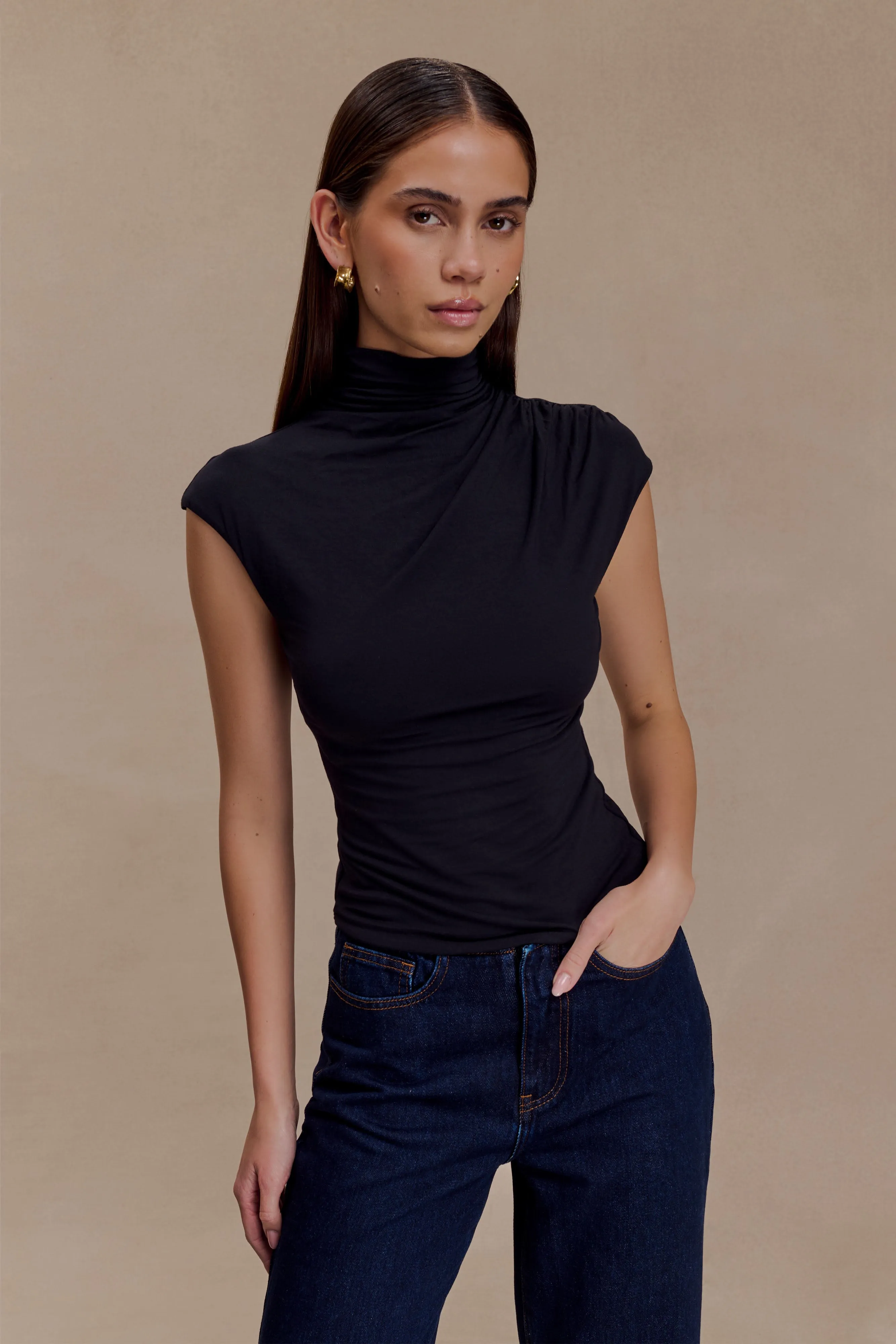 Stretchable Knit Freesia High Neck Sleeveless Top - Black