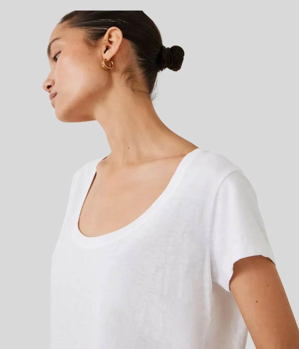 White Hari Cotton Slub Scoop Neck T-Shirt Fall Core