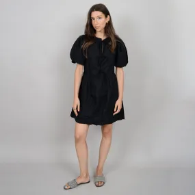 Subtle pattern Bright-colored piece FRONT TIE PUFF SLEEVE PEPLUM DRESS (BLACK)