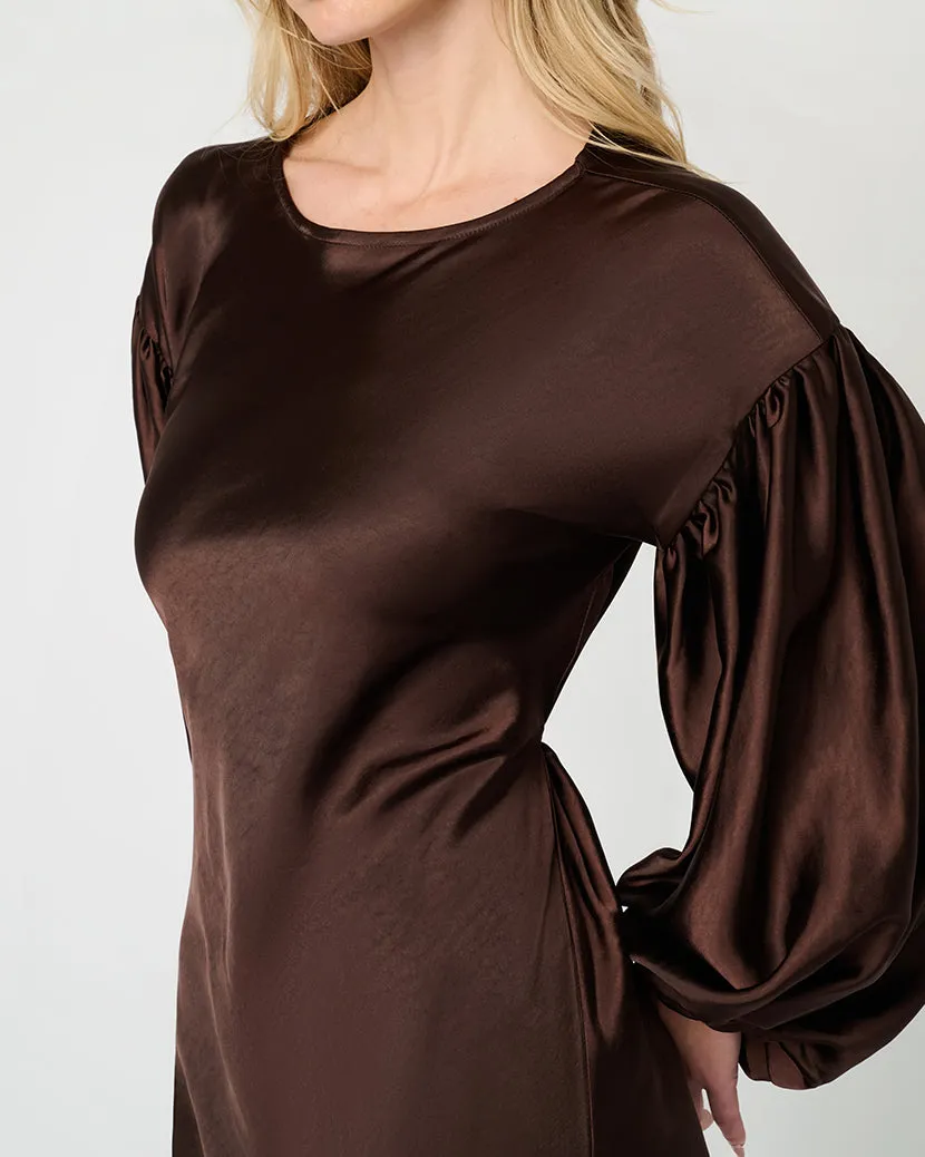 confident look Silky-Feel Balloon Sleeve Maxi Dress