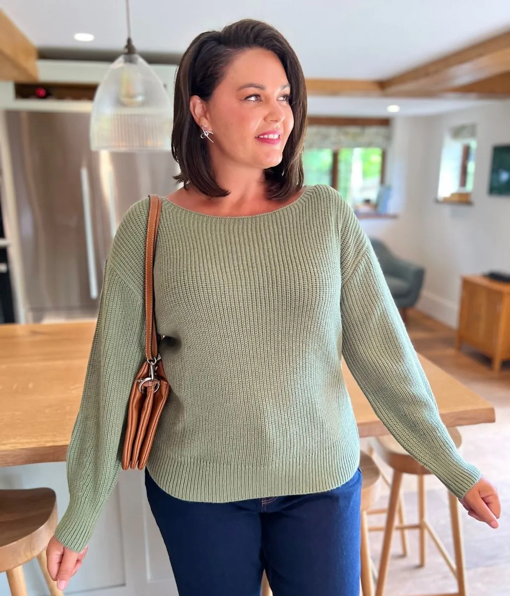 Green Boat Neck Knitted Jumper Relaxed Movement Breathable Design Fit