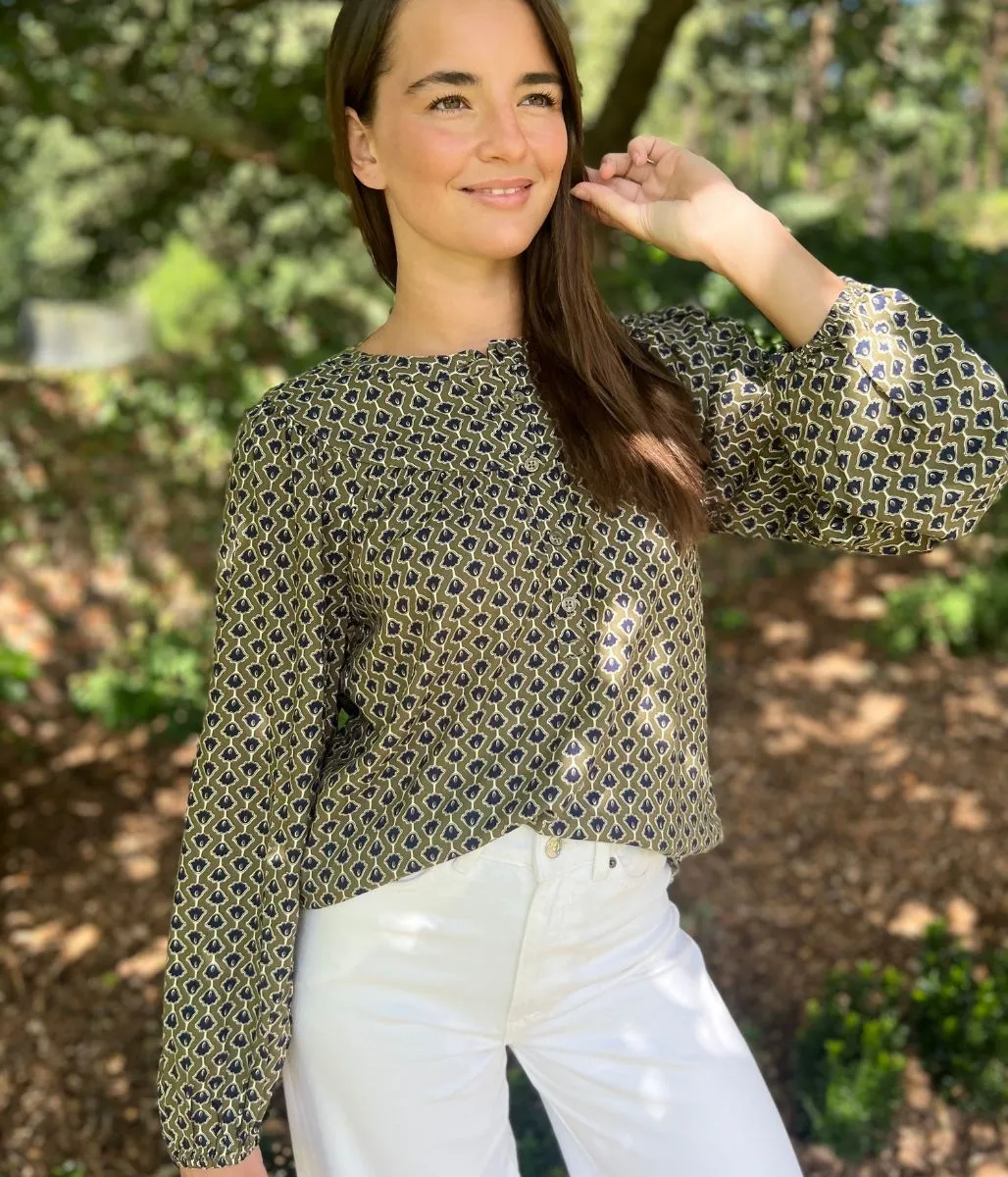 Comfortable Wear Green Printed Popover Blouse