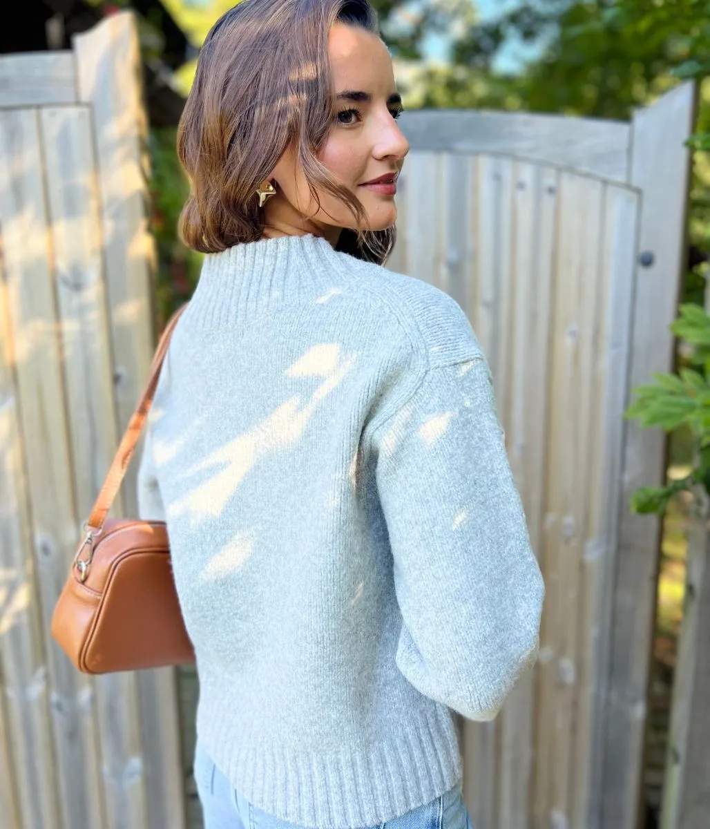 Quick Dry Weave Grey V Neck Knitted Jumper