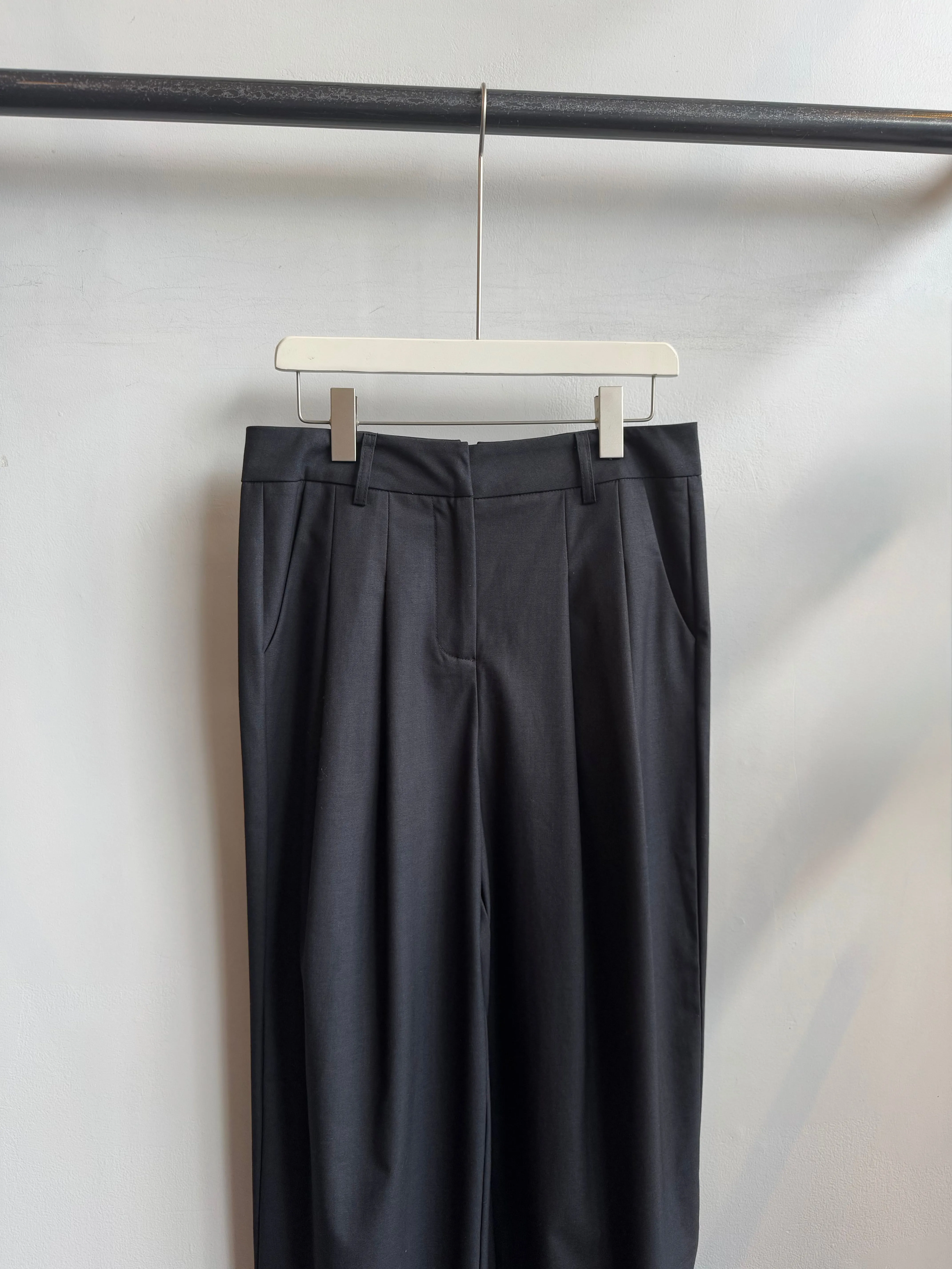 Flexible Gusset Casual Layer GROUNDED Trousers