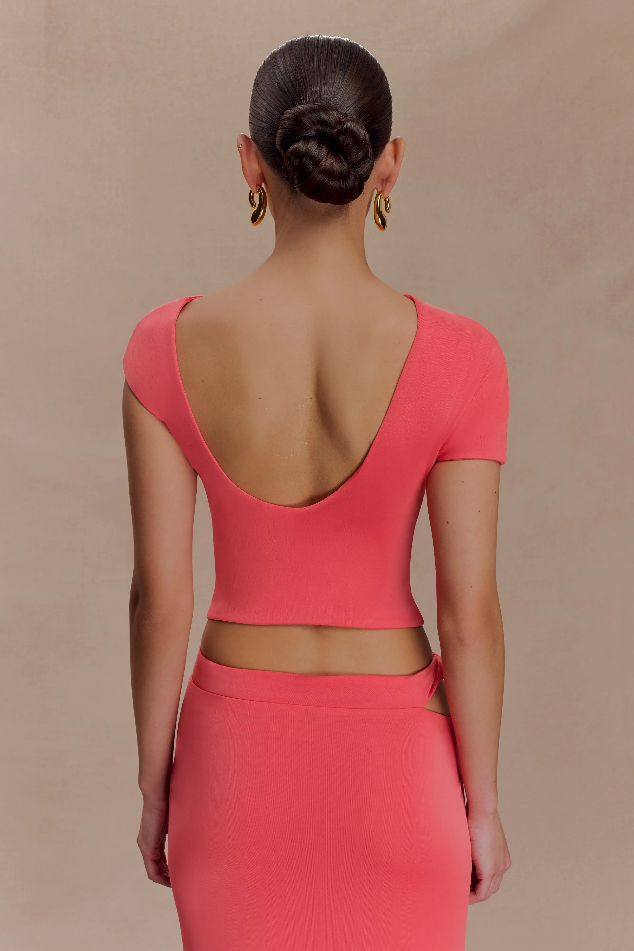 MidweightKnit Haven Slinky Twist Top - Coral