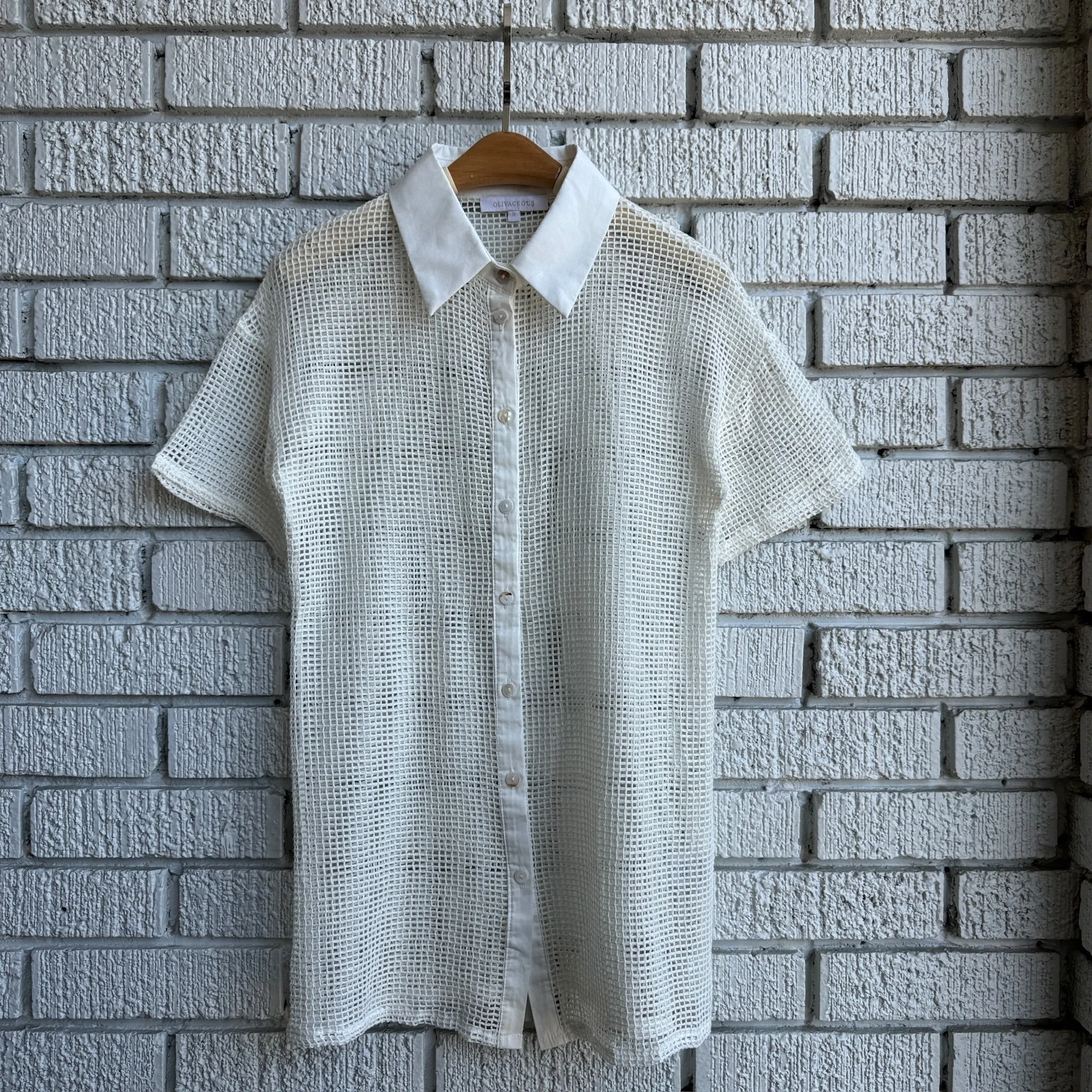 ALONG THE COAST Shirt Bold Hue Wardrobe Essential