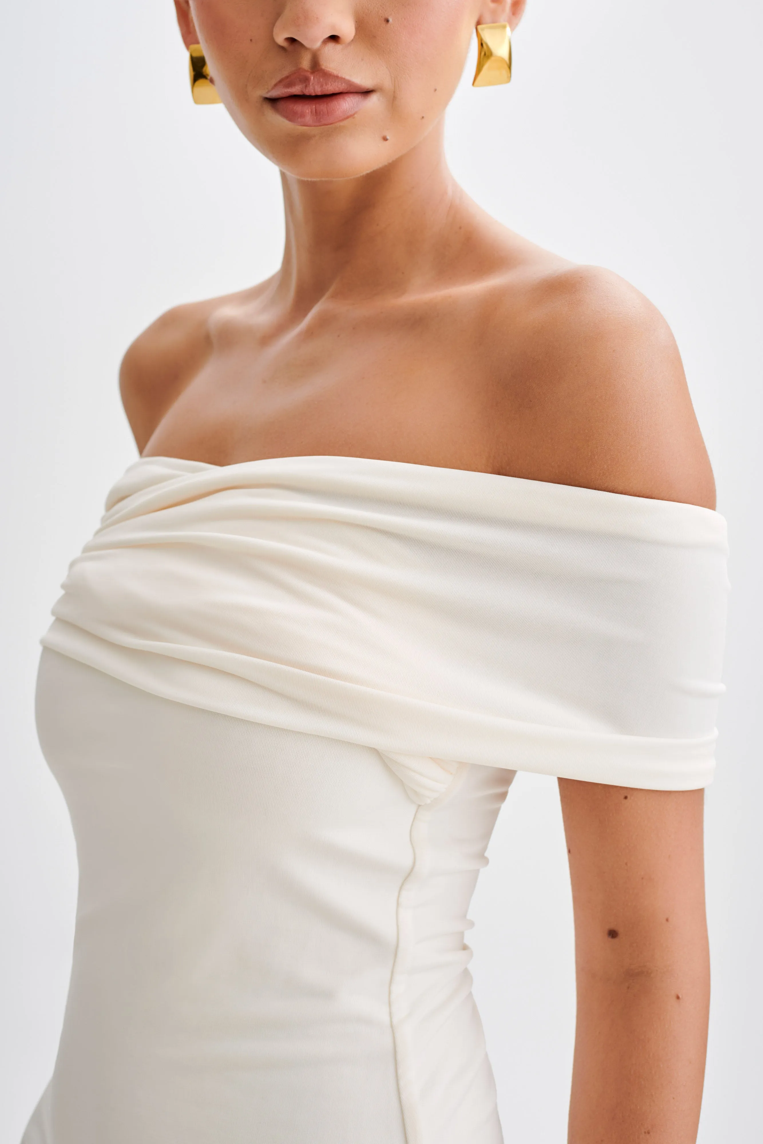 Gentle Stitch DurableStitching Melina Slinky Off Shoulder Mini Dress - Ivory