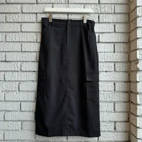 Glossy Texture Relaxed Vibes DANNI Skirt