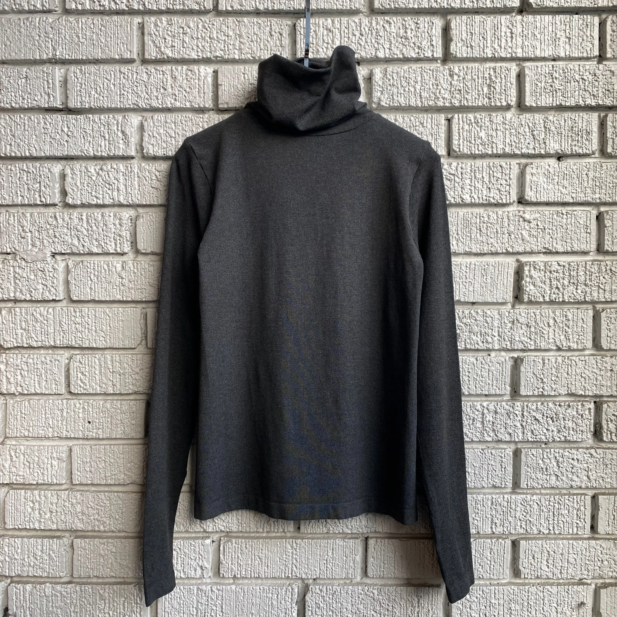 Morning routine Bamboo Short Turtleneck Top