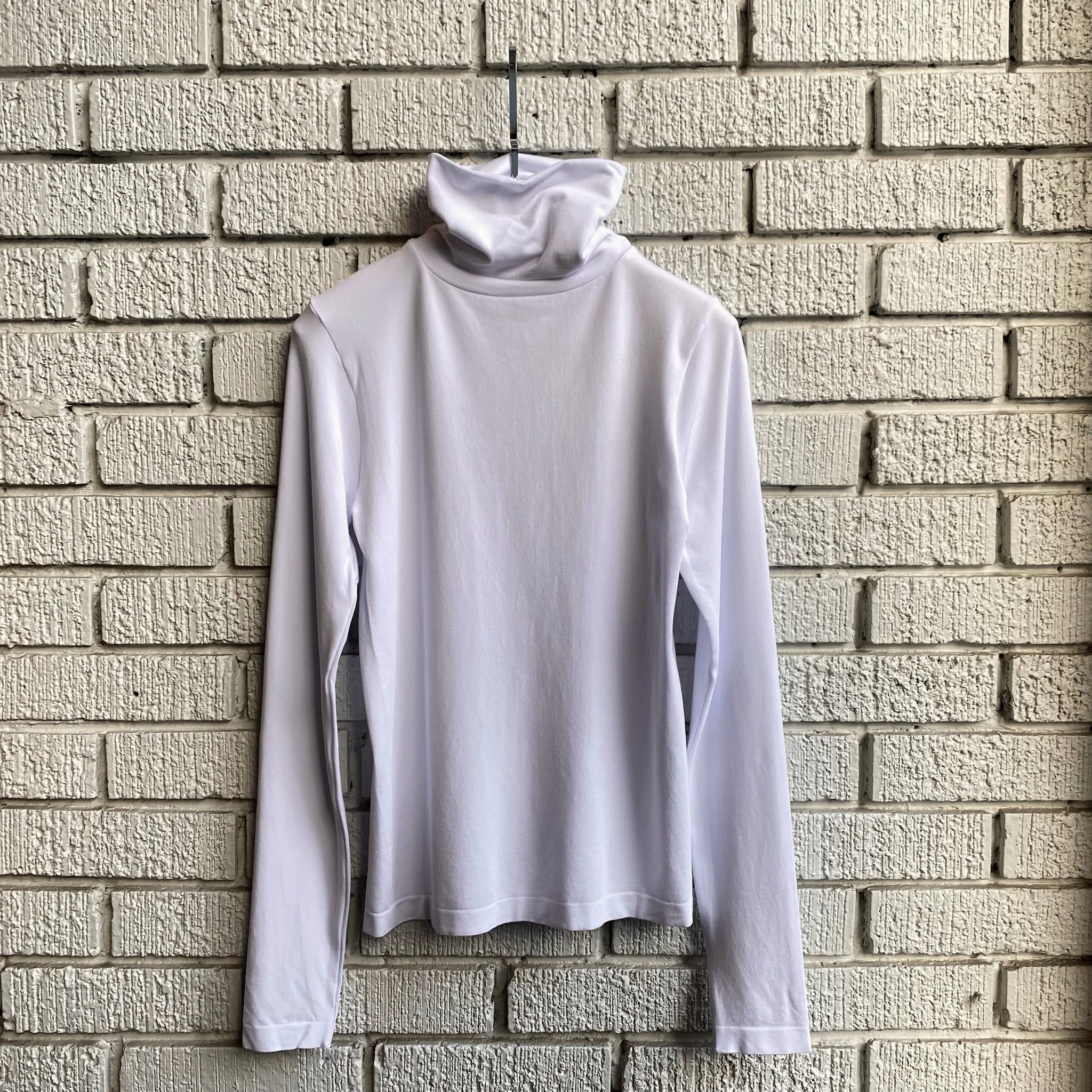 Bamboo Short Turtleneck Top Snowy day Style - conscious