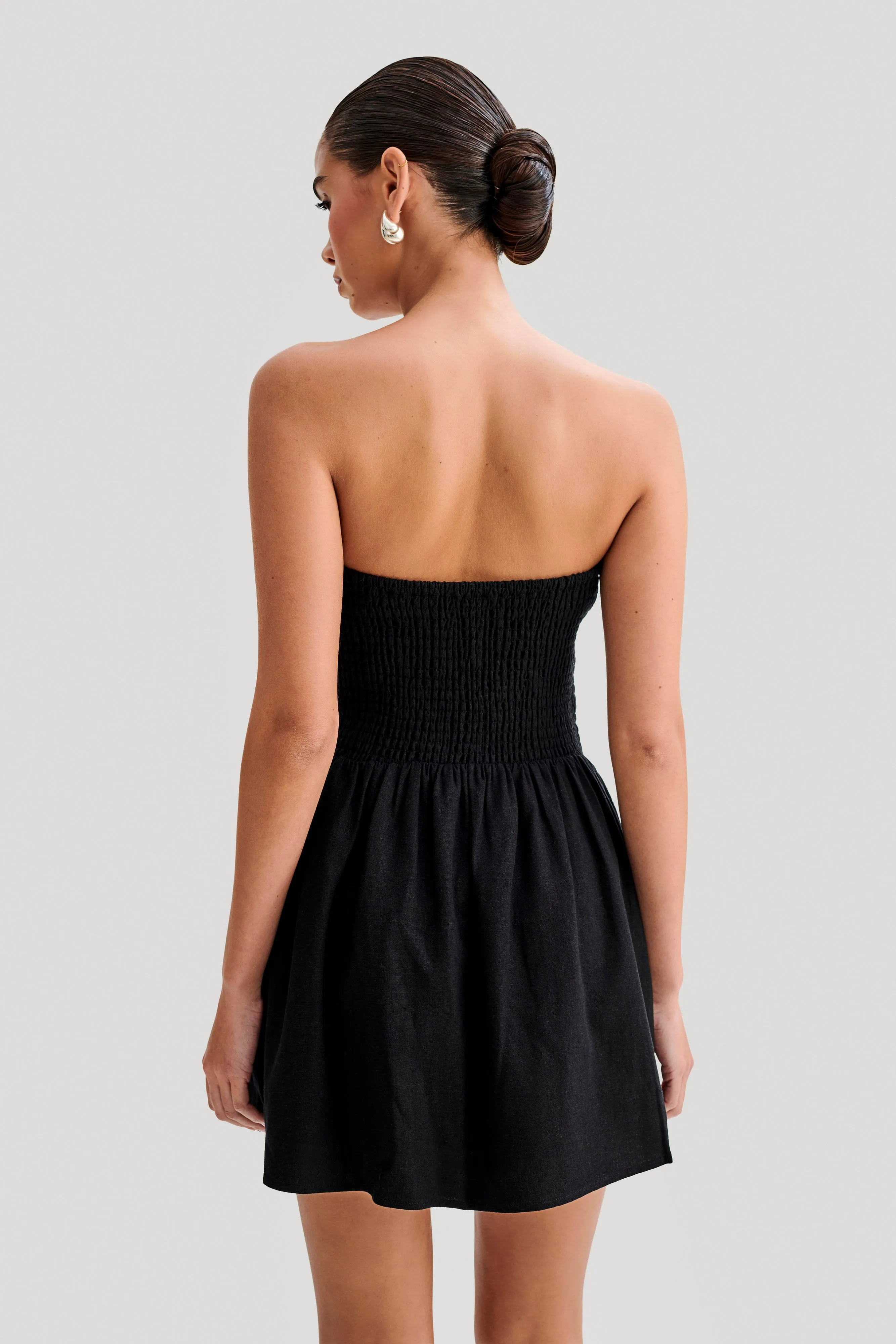 Weekend Edge Chic Tailoring Holland Linen Shirring Mini Dress - Black