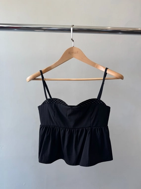 Flat IN CONTRAST Top