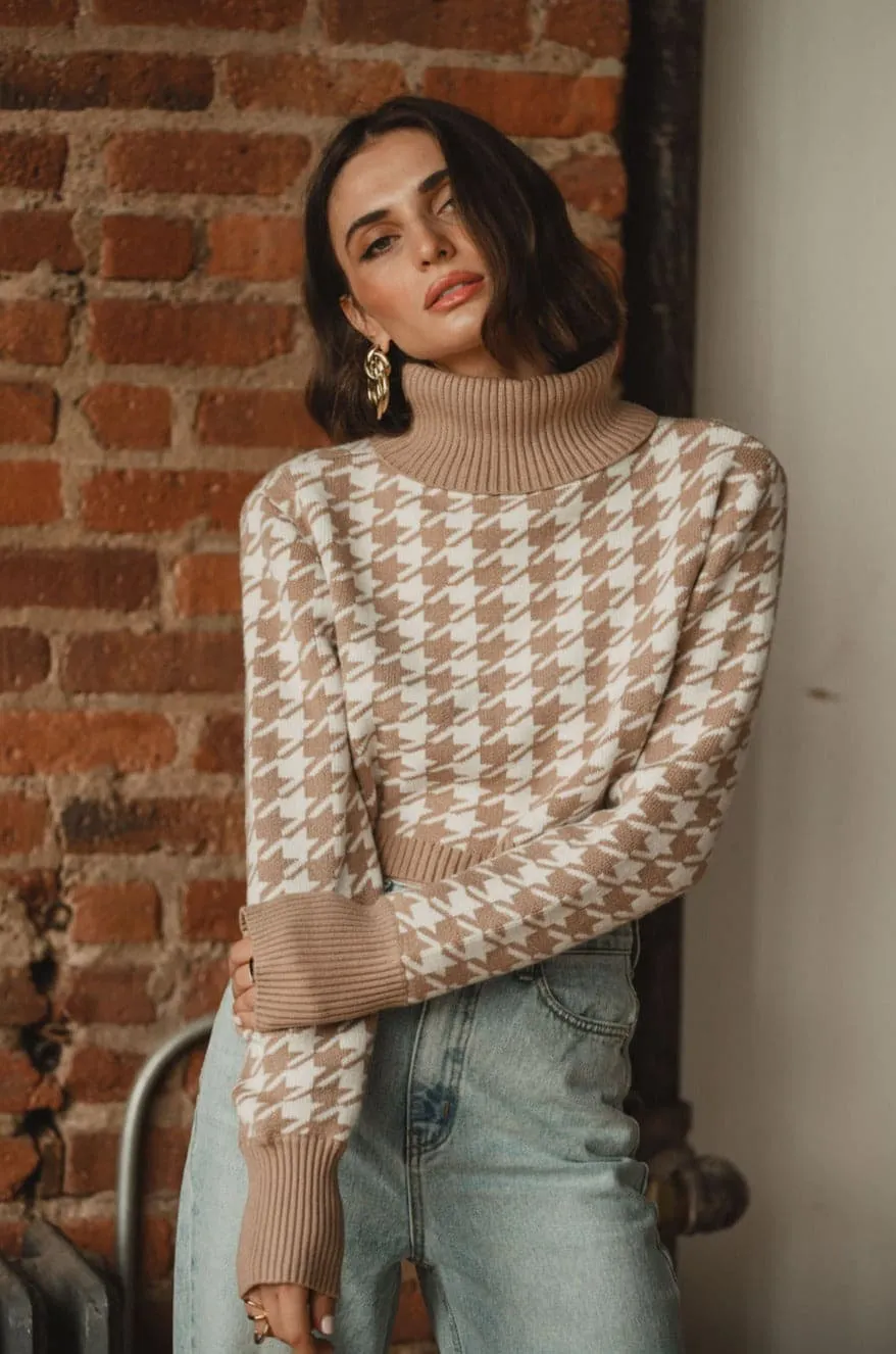 Jamie Beige Houndstooth Sweater StainResistantFinish NonIrritatingTags