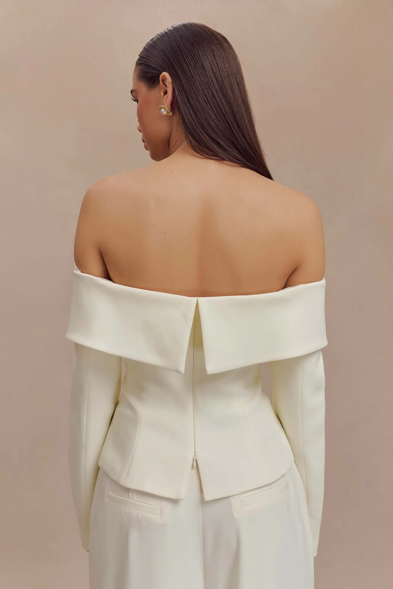 Celene Off Shoulder Jacket - Ivory Flexible Side Gussets Light Diffusing Fabric