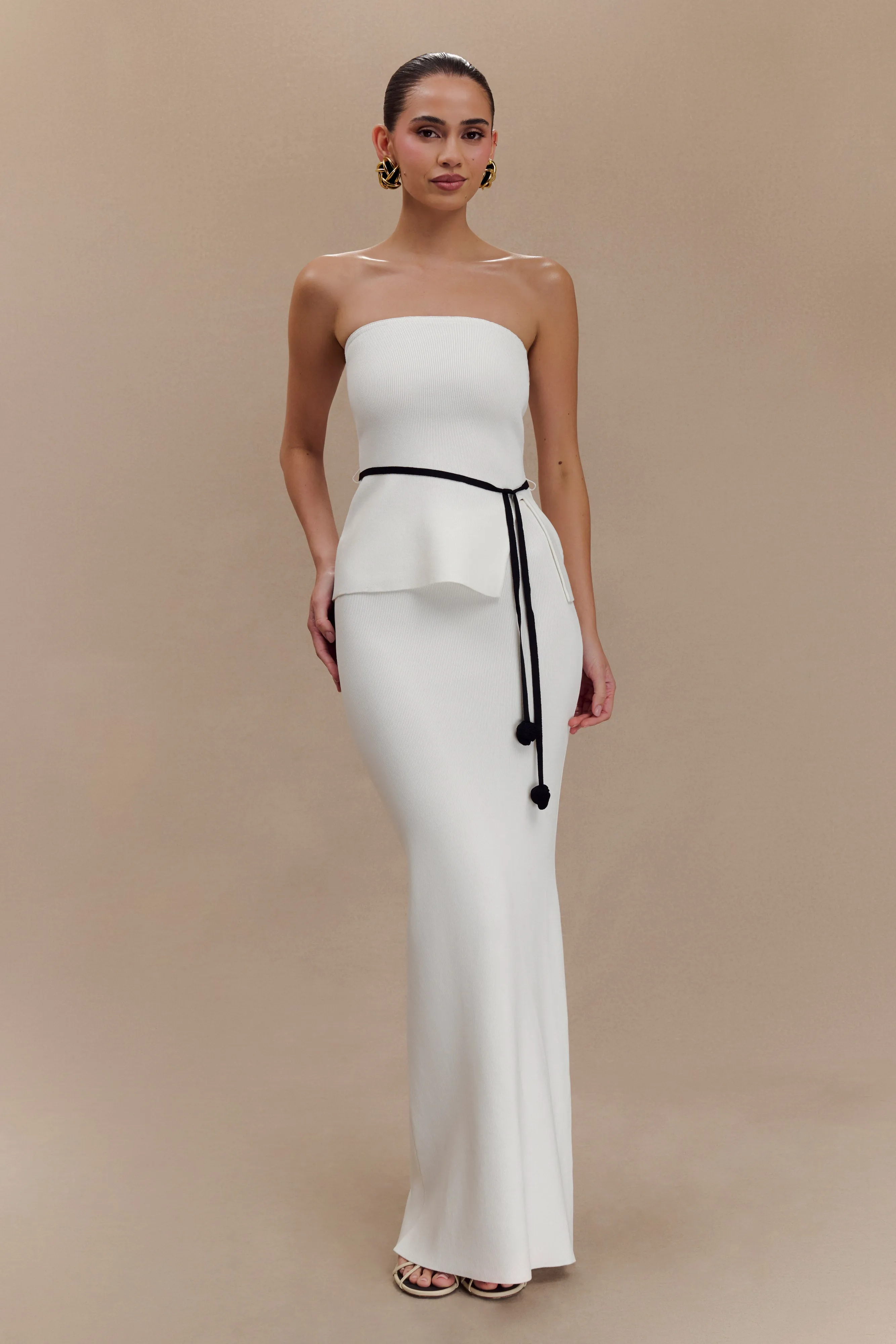 Moisture Wicking Fabric WrinkleResistant Cloth Keaton Strapless Rose Tie Knit Top - White And Black