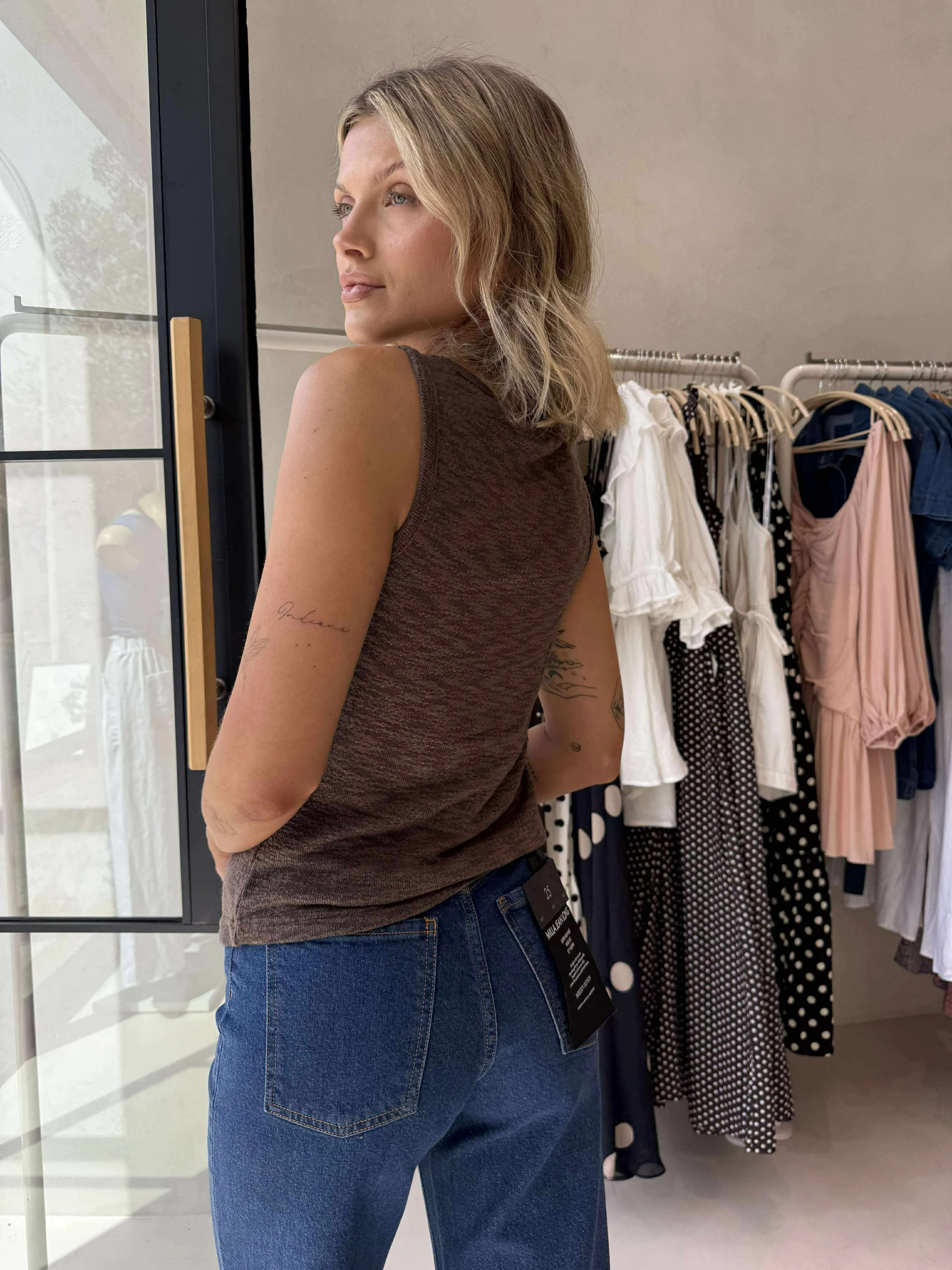 LEONIE VEST Circular Knit Technology